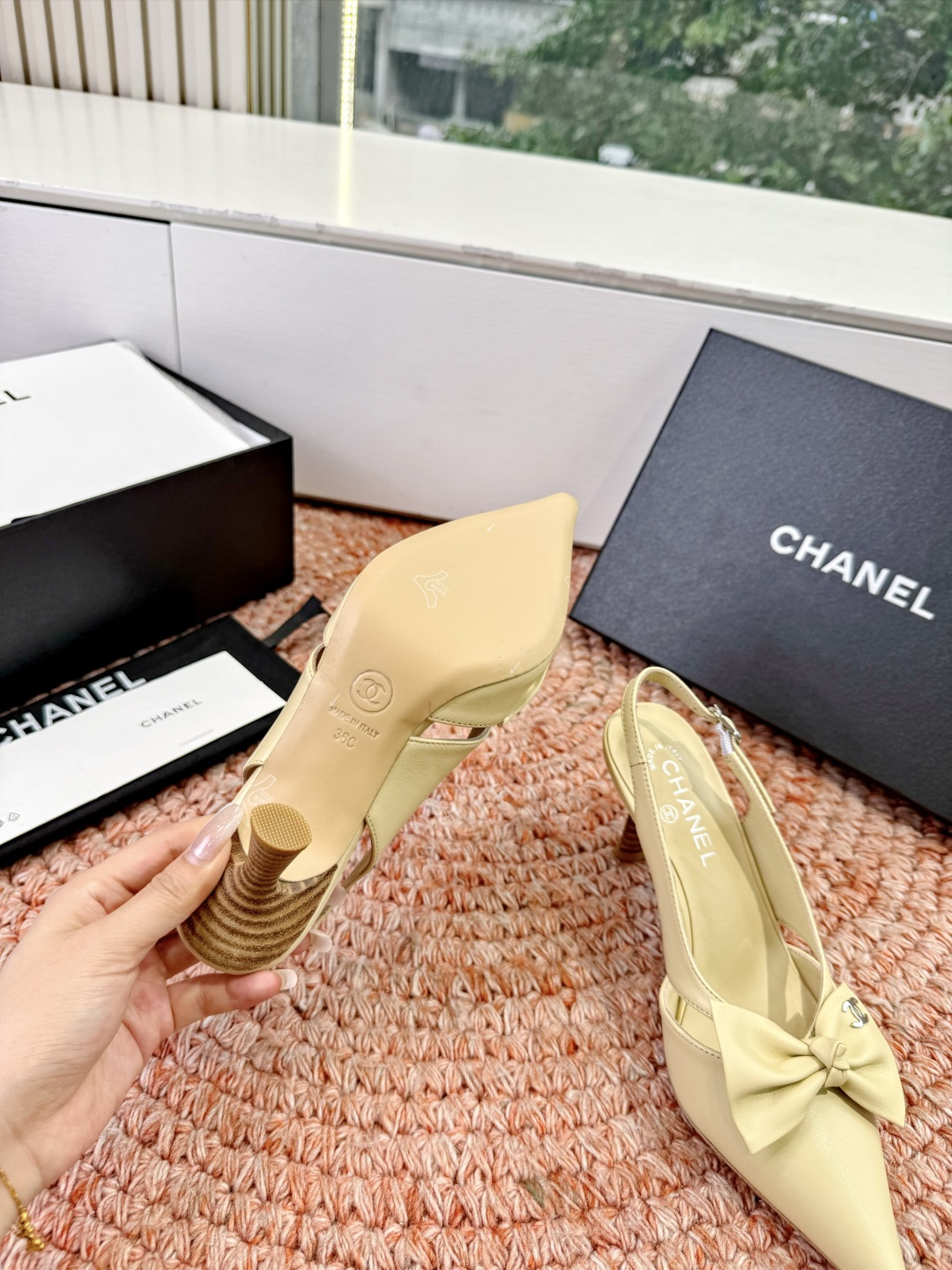 🌾G030😀顶级品质CHANE*｜小香2026走秀款猫跟蝴蝶结尖头高跟鞋如果说季节有味道春夏应该是香香甜