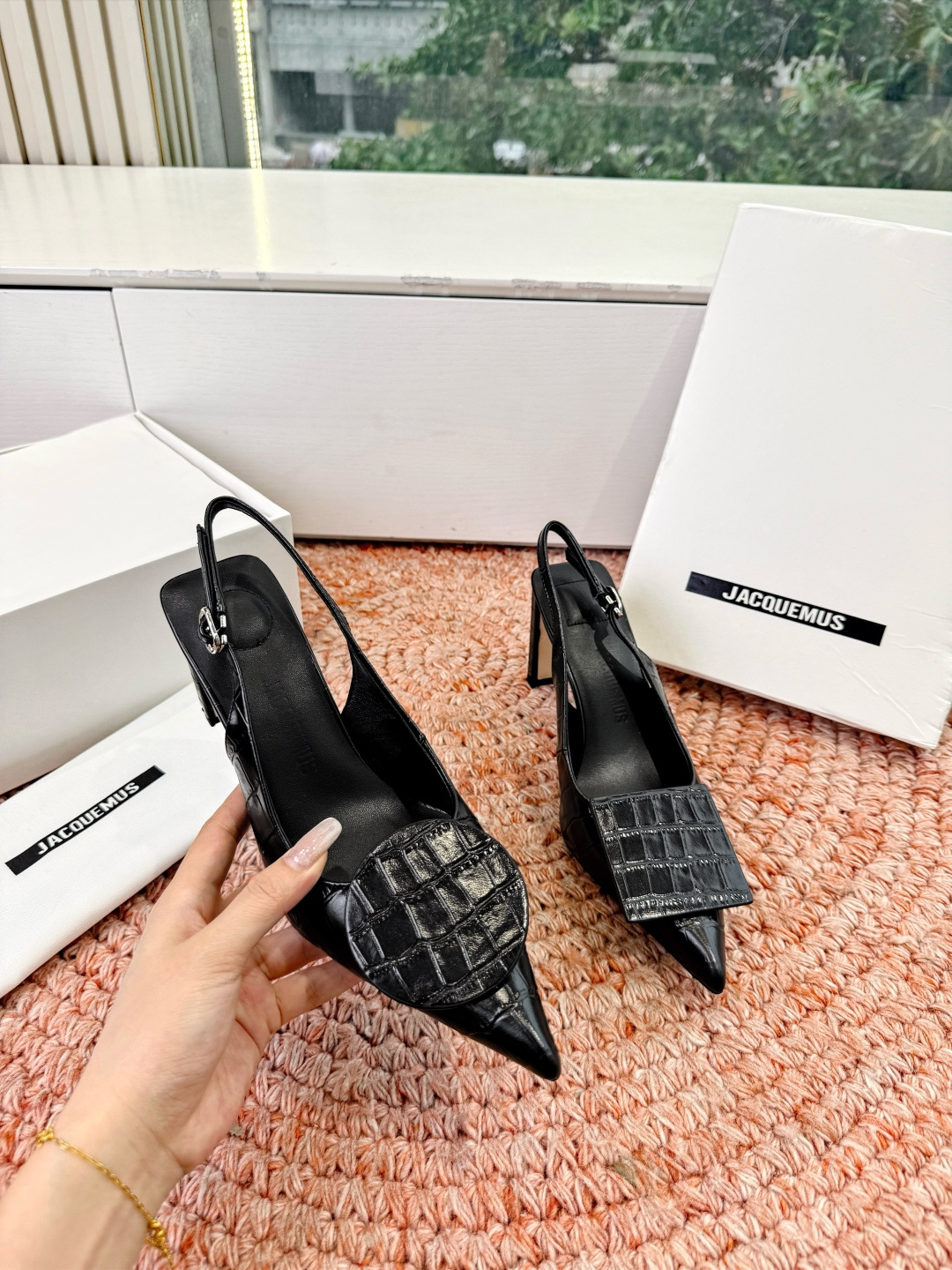 🌾G213顶级品质Lemair* 早春新款极简方头穆勒拖方头设计，自带一种慵懒的高级感。一脚蹬的穆勒版型