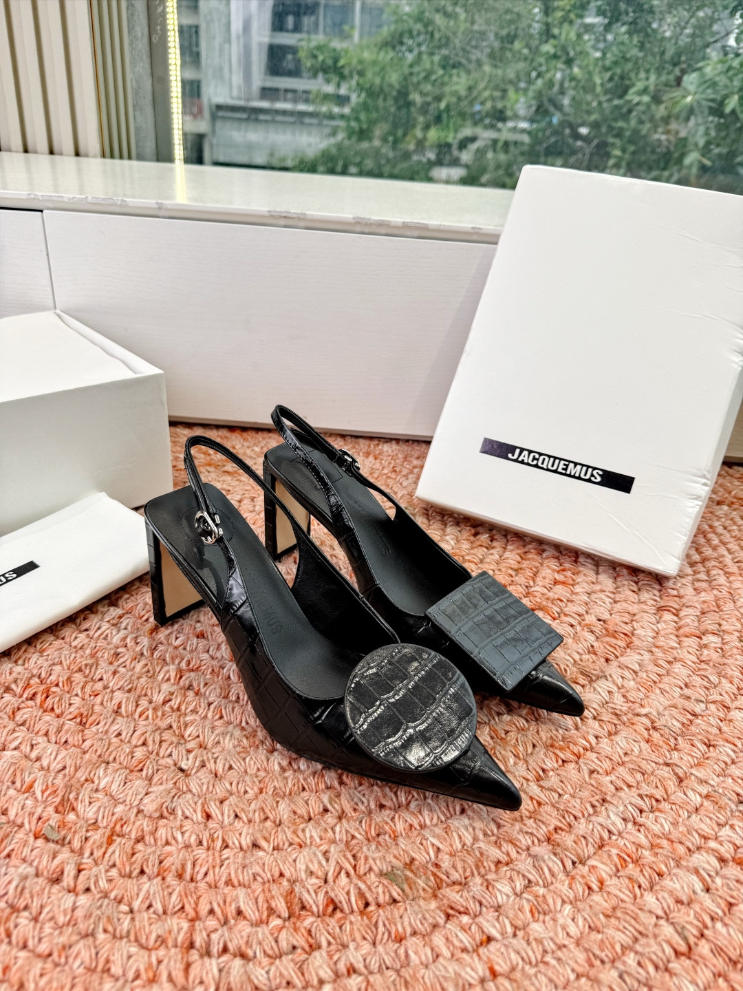 🌾G213顶级品质Lemair* 早春新款极简方头穆勒拖方头设计，自带一种慵懒的高级感。一脚蹬的穆勒版型