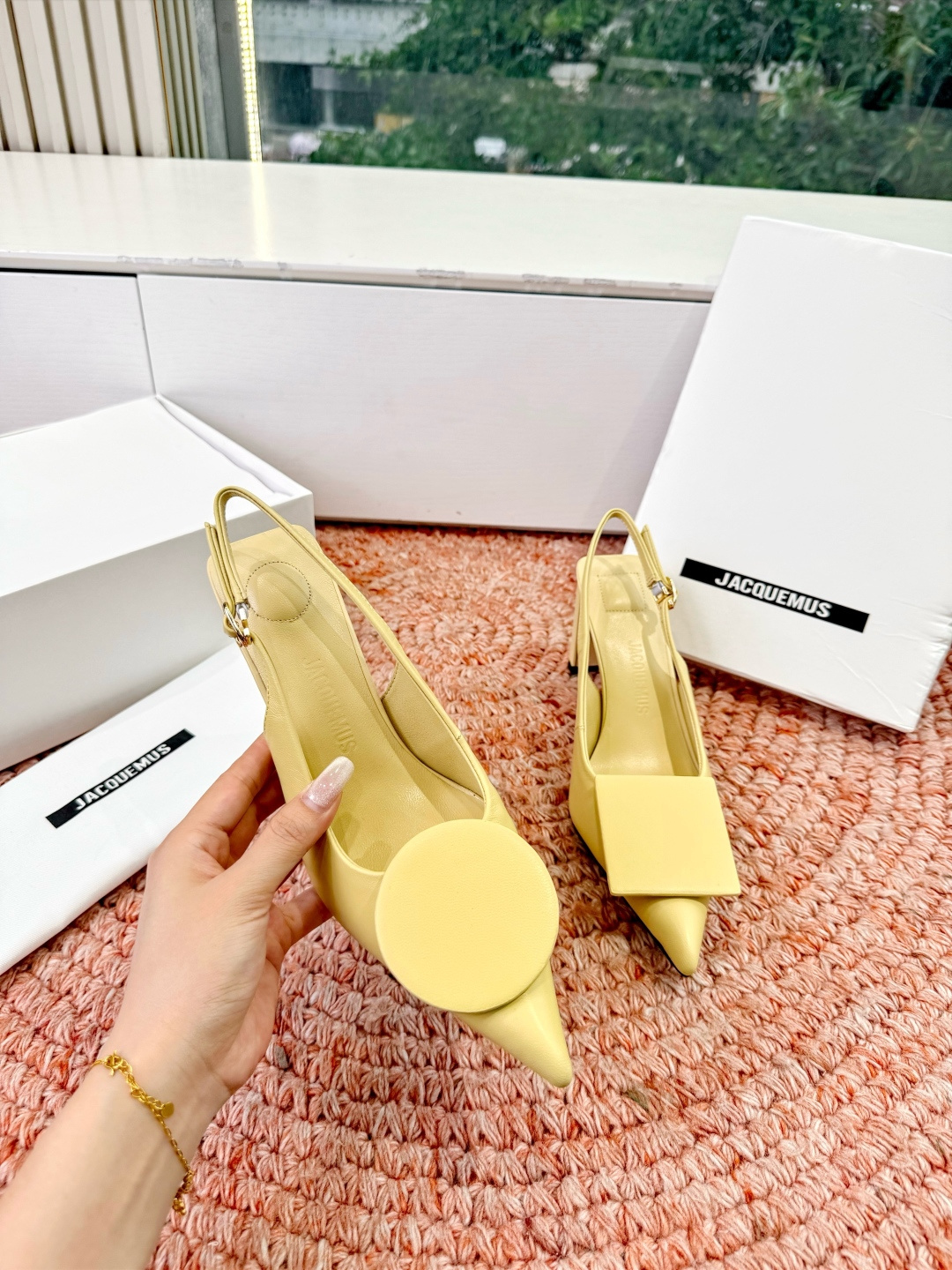 🌾G213顶级品质Lemair* 早春新款极简方头穆勒拖方头设计，自带一种慵懒的高级感。一脚蹬的穆勒版型