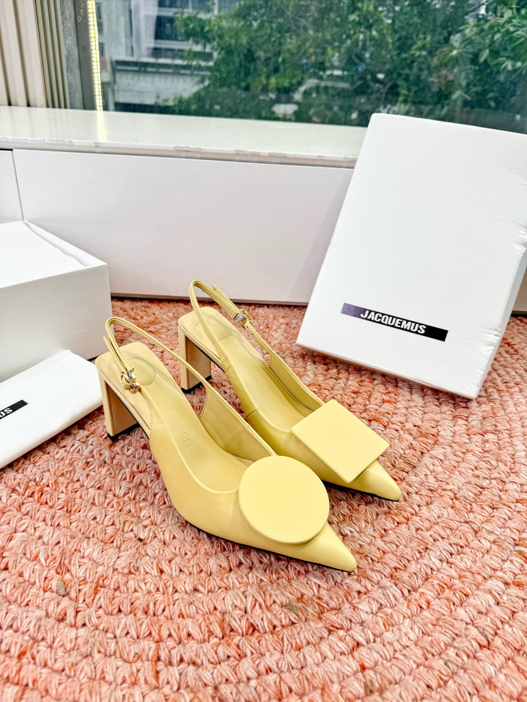 🌾G213顶级品质Lemair* 早春新款极简方头穆勒拖方头设计，自带一种慵懒的高级感。一脚蹬的穆勒版型