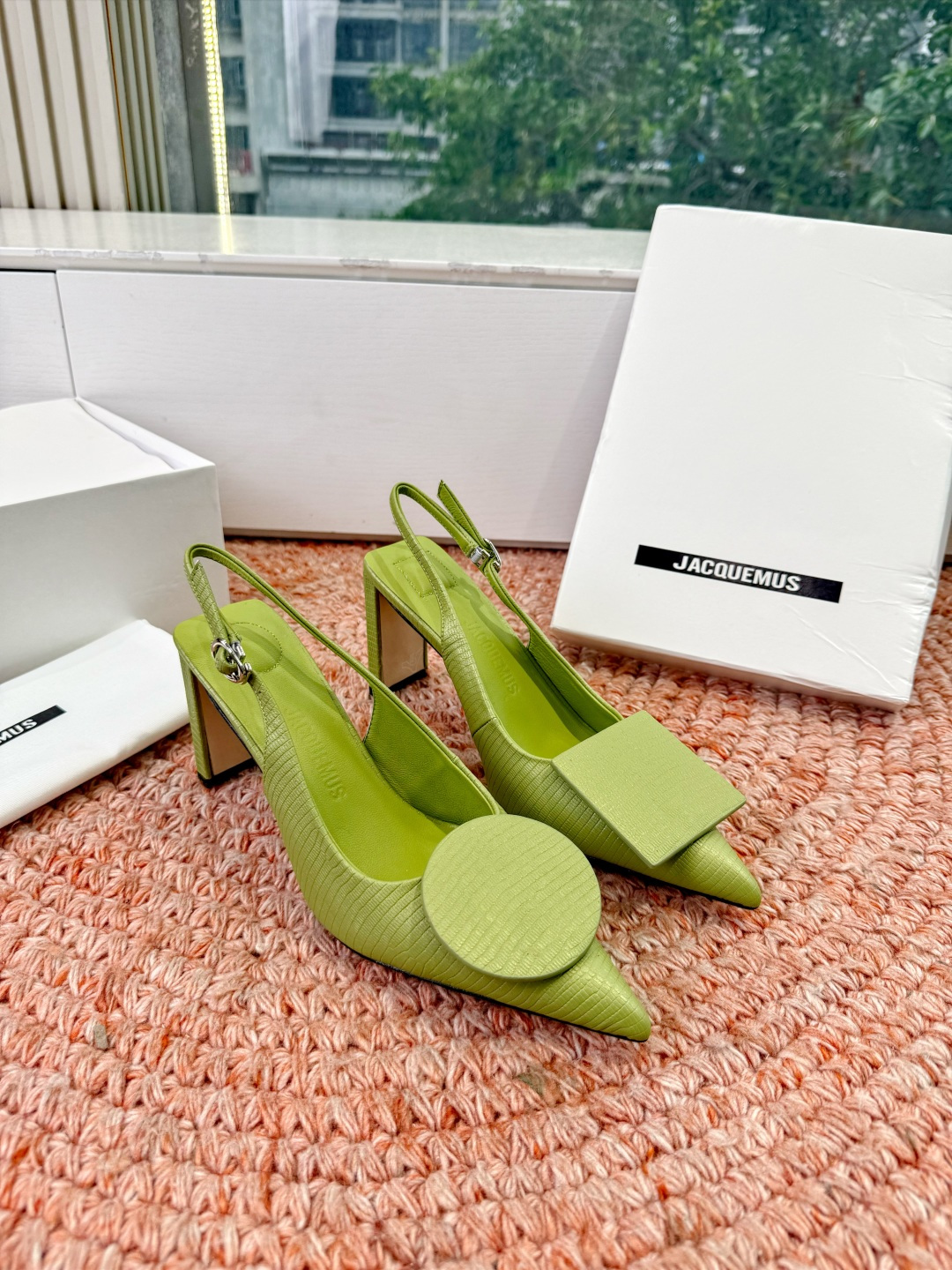 🌾G213顶级品质Lemair* 早春新款极简方头穆勒拖方头设计，自带一种慵懒的高级感。一脚蹬的穆勒版型