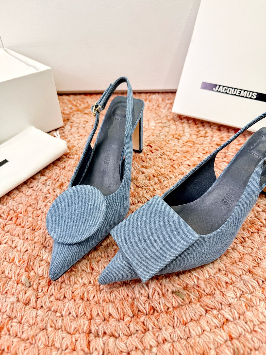 🌾G213顶级品质Lemair* 早春新款极简方头穆勒拖方头设计，自带一种慵懒的高级感。一脚蹬的穆勒版型