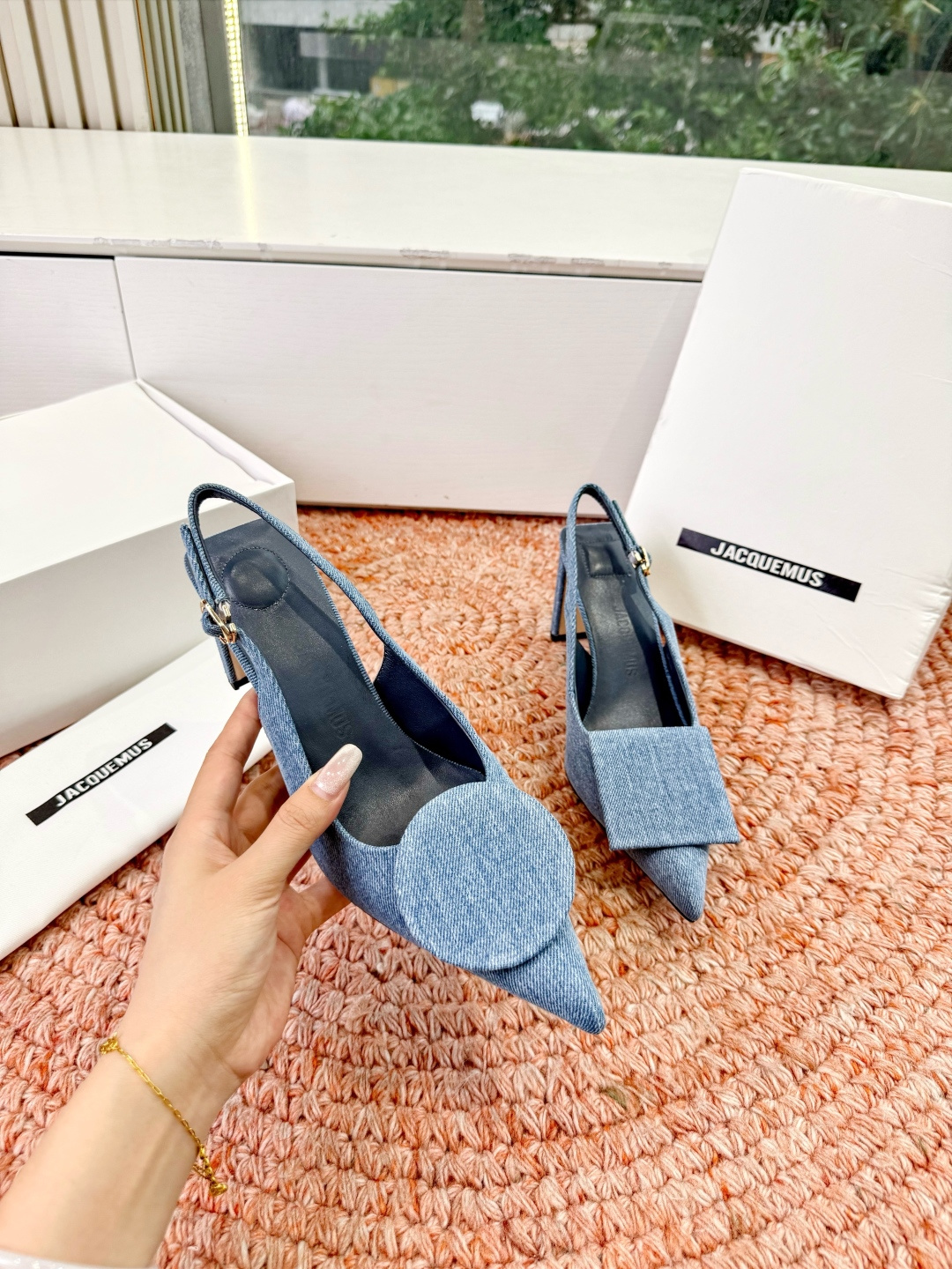 🌾G213顶级品质Lemair* 早春新款极简方头穆勒拖方头设计，自带一种慵懒的高级感。一脚蹬的穆勒版型