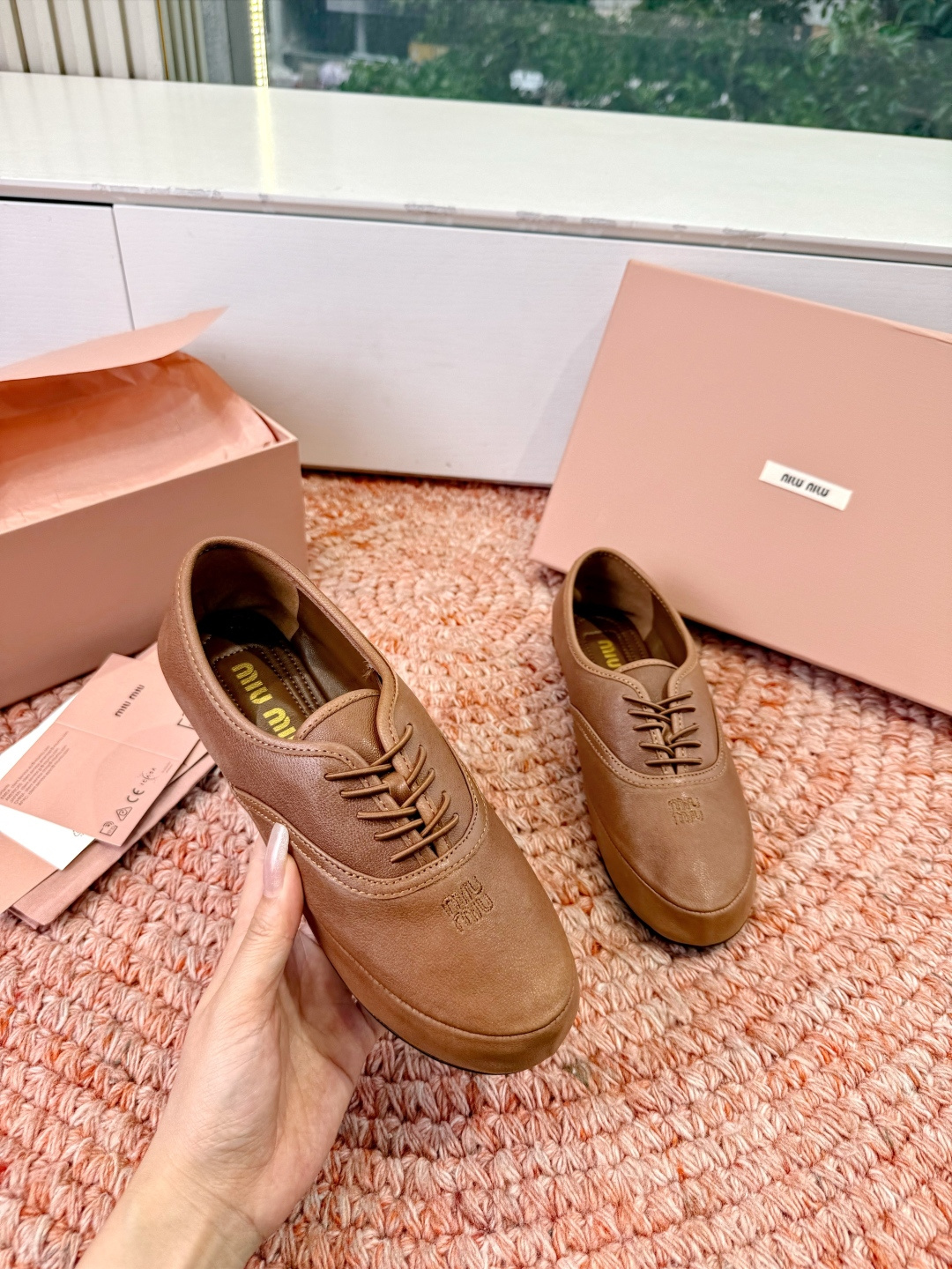 🌾G0286代购级独家上新Miu Miu2026真皮系带玛丽珍乐福鞋Zp开发 手工羊皮平底拖鞋秒杀市面版