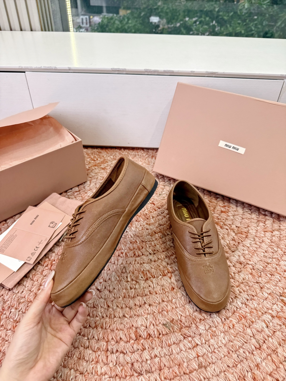 🌾G0286代购级独家上新Miu Miu2026真皮系带玛丽珍乐福鞋Zp开发 手工羊皮平底拖鞋秒杀市面版