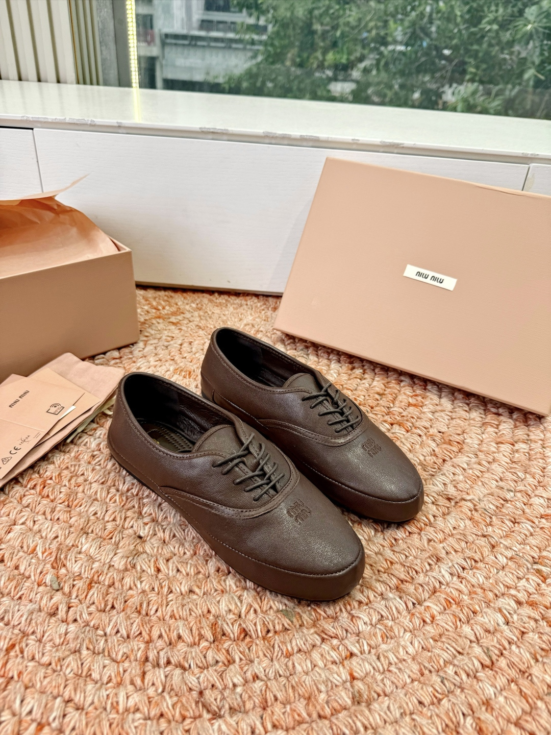 🌾G0286代购级独家上新Miu Miu2026真皮系带玛丽珍乐福鞋Zp开发 手工羊皮平底拖鞋秒杀市面版