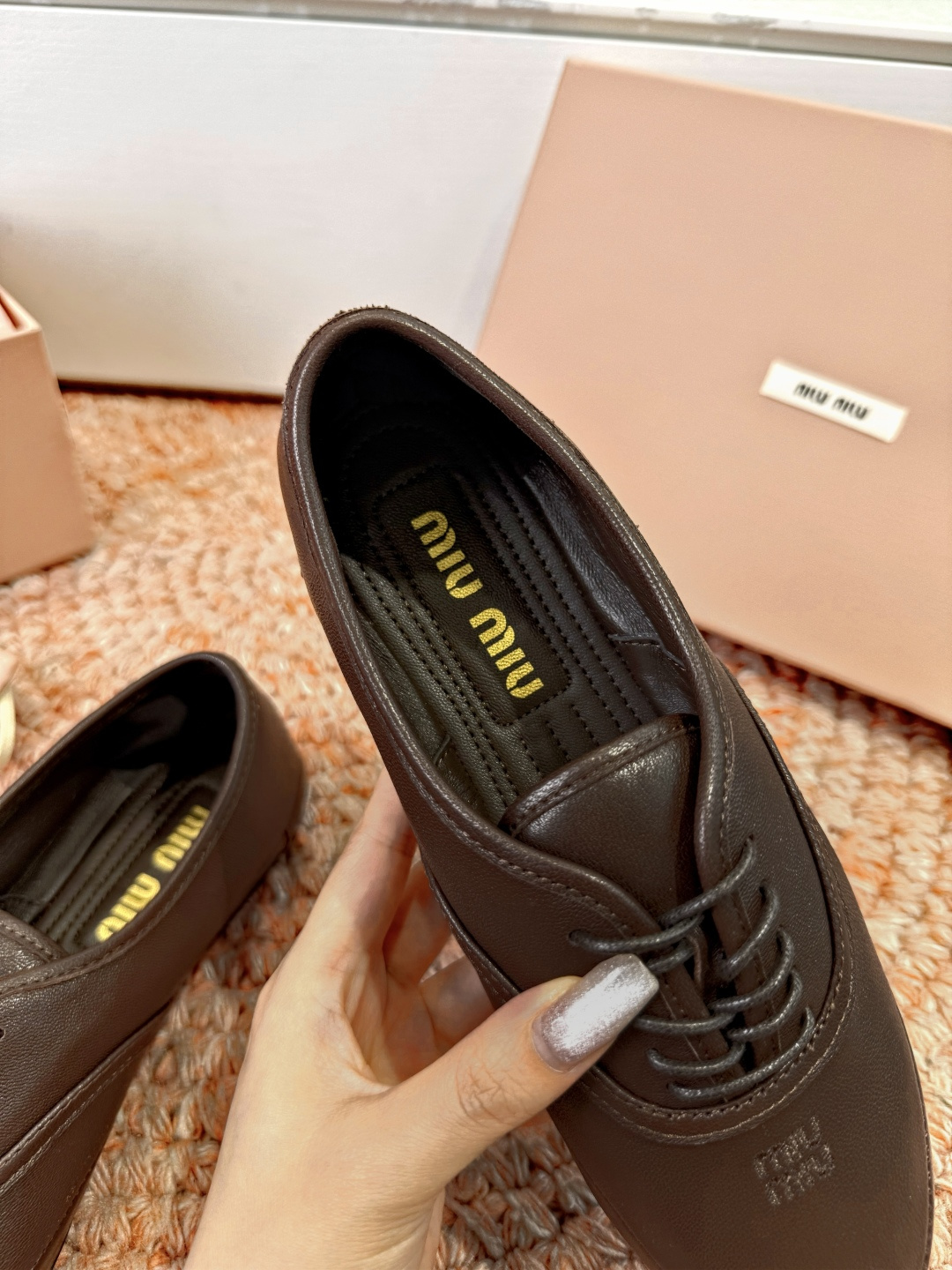🌾G0286代购级独家上新Miu Miu2026真皮系带玛丽珍乐福鞋Zp开发 手工羊皮平底拖鞋秒杀市面版