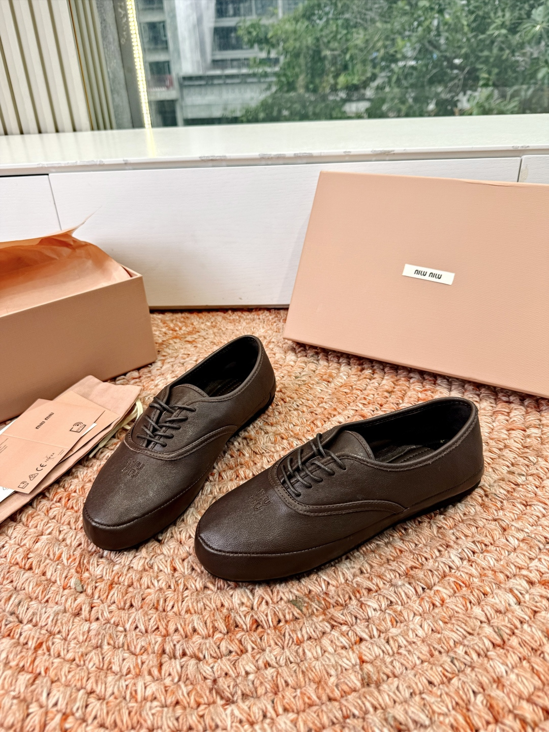 🌾G0286代购级独家上新Miu Miu2026真皮系带玛丽珍乐福鞋Zp开发 手工羊皮平底拖鞋秒杀市面版