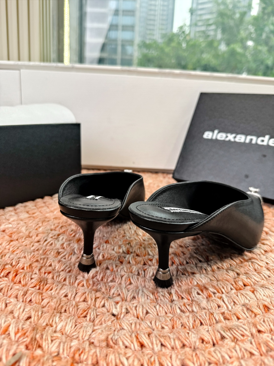 🌾G013顶级品质Alexander Wang亚历山大王 猫跟 半拖鞋原版1:1的材料 凹凸感带按摩的鞋