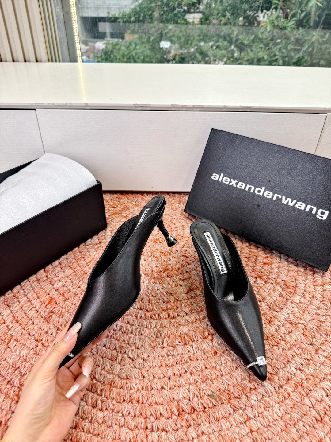 🌾G013顶级品质Alexander Wang亚历山大王 猫跟 半拖鞋原版1:1的材料 凹凸感带按摩的鞋