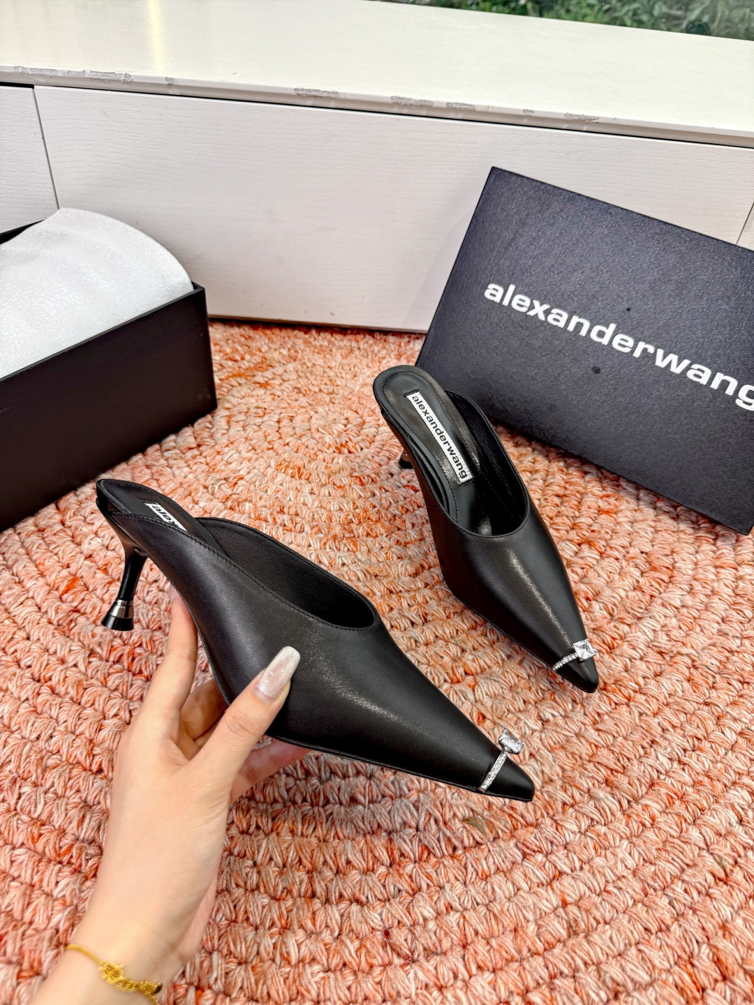 🌾G013顶级品质Alexander Wang亚历山大王 猫跟 半拖鞋原版1:1的材料 凹凸感带按摩的鞋