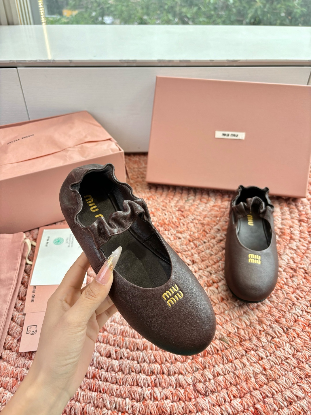 🌾所见即所得G0286顶级版本 代购级别2026春夏时装周Miu Miu谬谬新出松紧芭蕾乐福鞋真的让人一