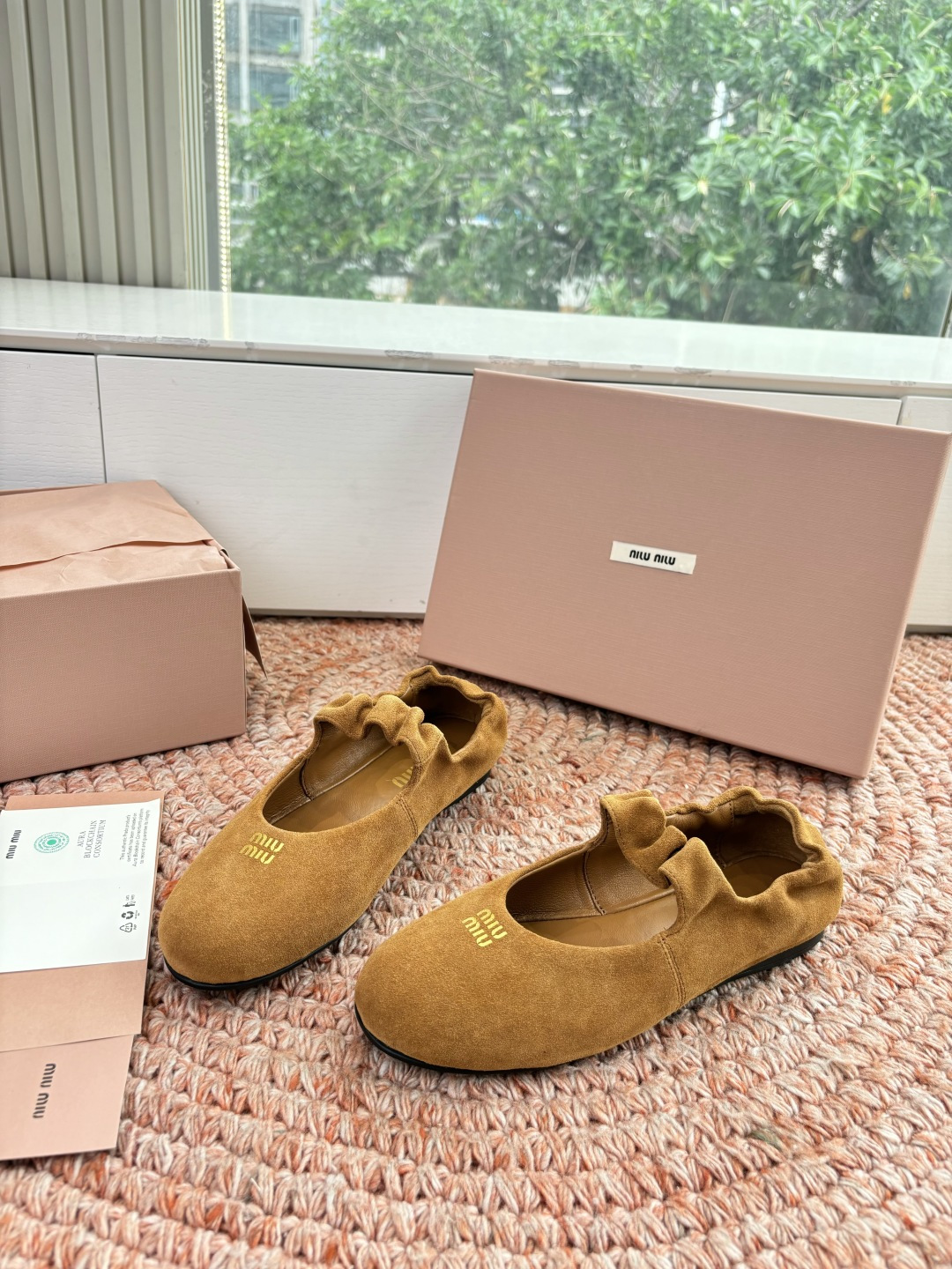 🌾所见即所得G0286顶级版本 代购级别2026春夏时装周Miu Miu谬谬新出松紧芭蕾乐福鞋真的让人一