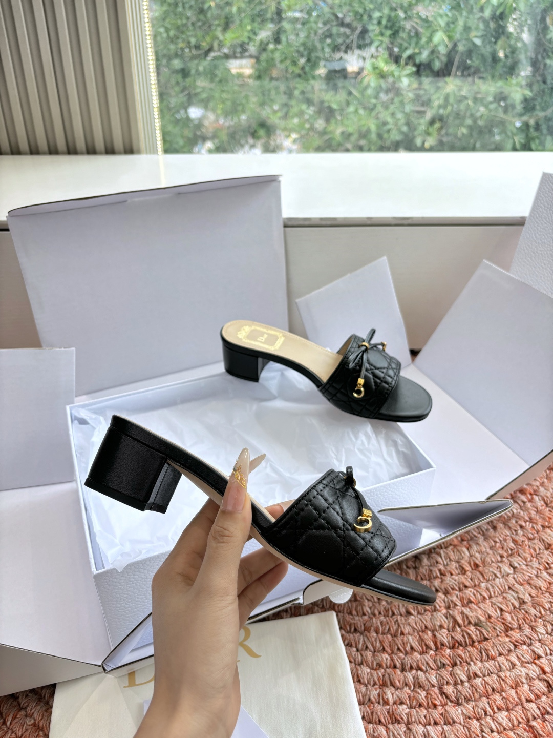 🌾G269所见即所得Dior迪奥2026春夏新款圆头平底凉鞋蝴蝶结装饰彰显品牌标志⚡满满的女人味，又优雅
