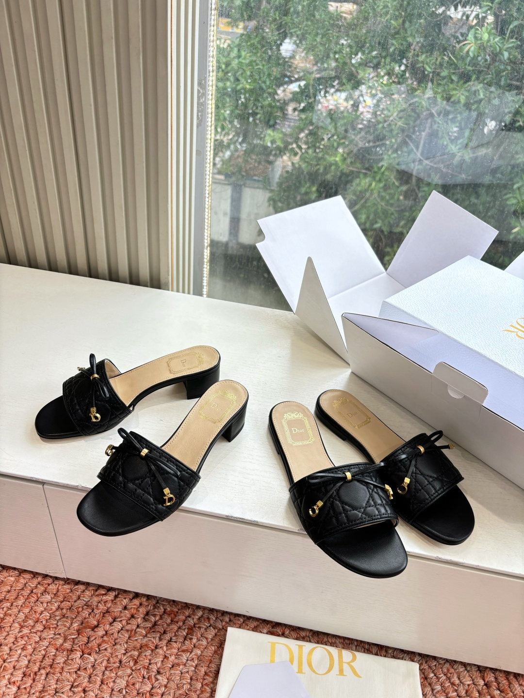 🌾G269所见即所得Dior迪奥2026春夏新款圆头平底凉鞋蝴蝶结装饰彰显品牌标志⚡满满的女人味，又优雅