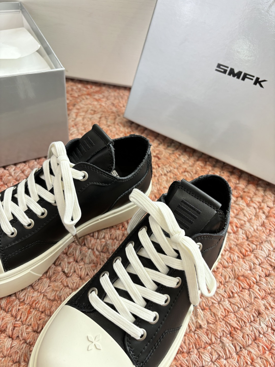 🌾所见即所得G029顶级版SMFK十字2026早春新款厚底运动鞋👟专柜断货王，一眼心动💓质感拉满，上脚无