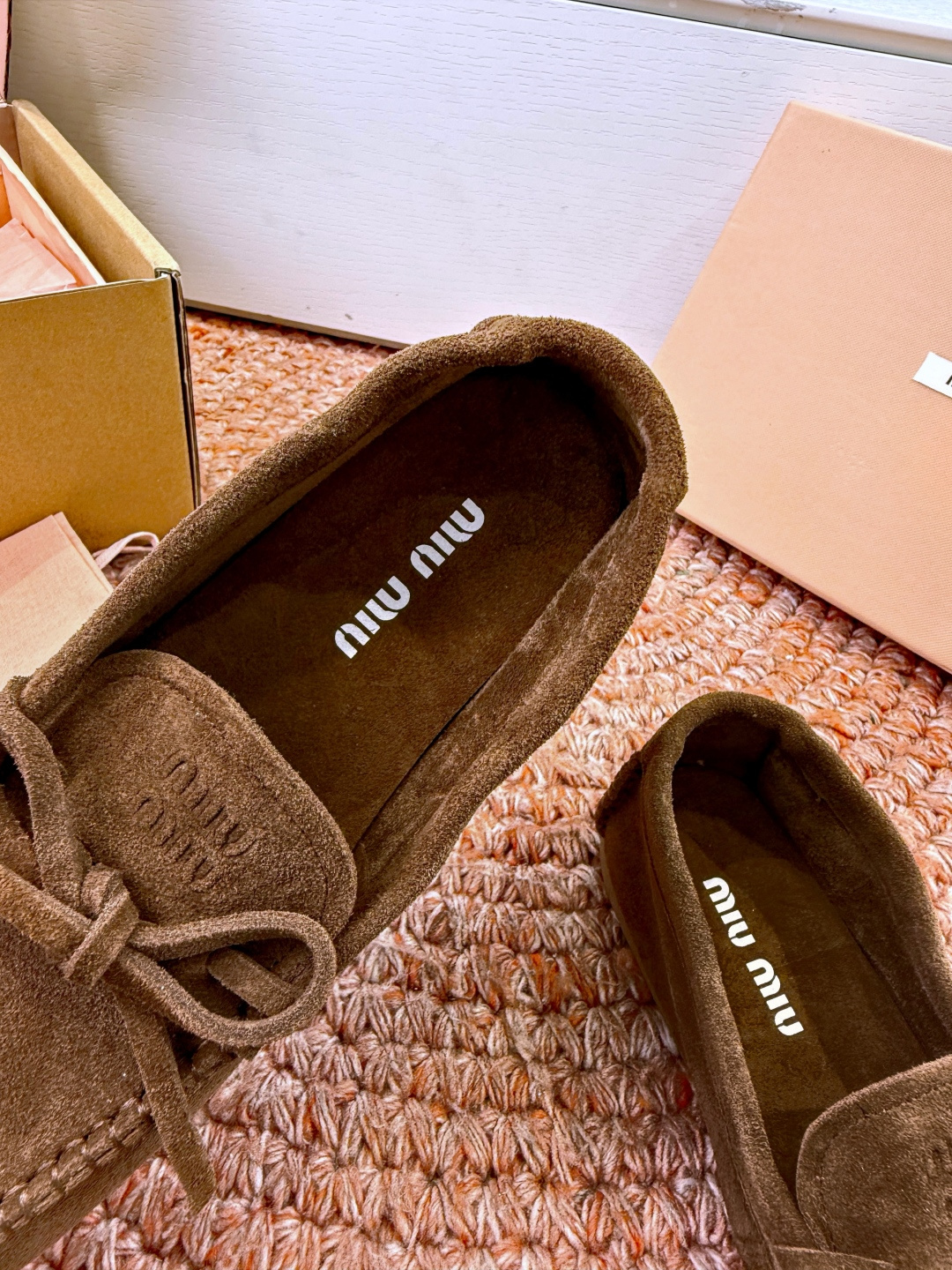 🌾G213顶级品质Miumiu×𝐵𝑎𝑙𝑎𝑛𝑐缪缪新款包拖鞋系列上新舒适度与时髦度并存的开挂全新系列，设计