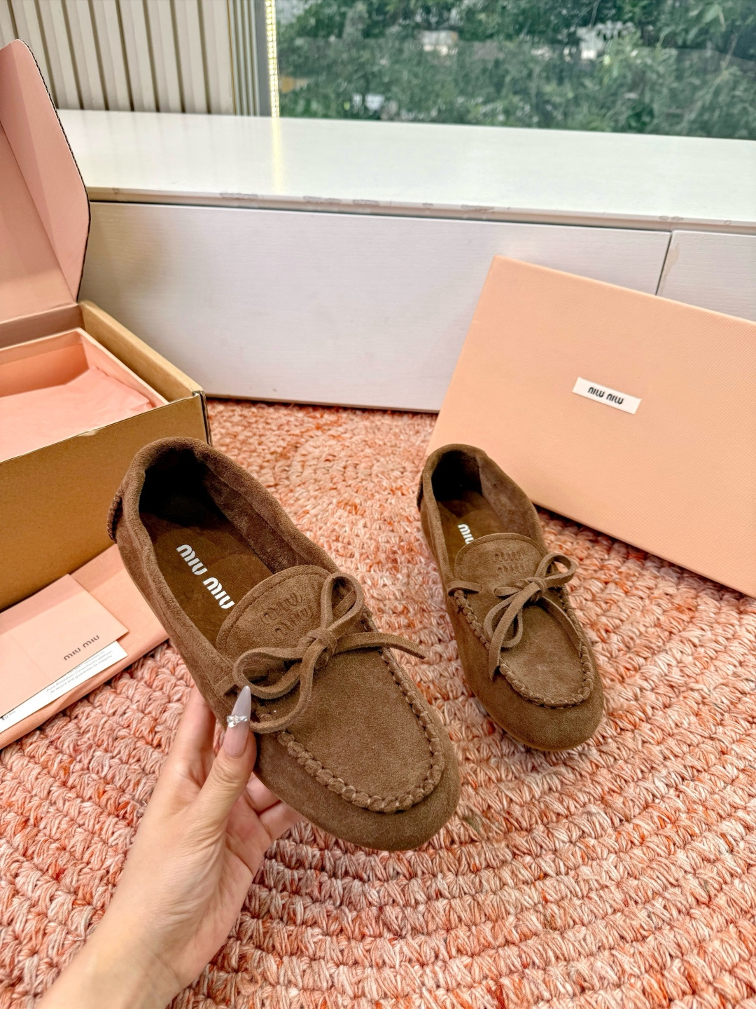 🌾G213顶级品质Miumiu×𝐵𝑎𝑙𝑎𝑛𝑐缪缪新款包拖鞋系列上新舒适度与时髦度并存的开挂全新系列，设计