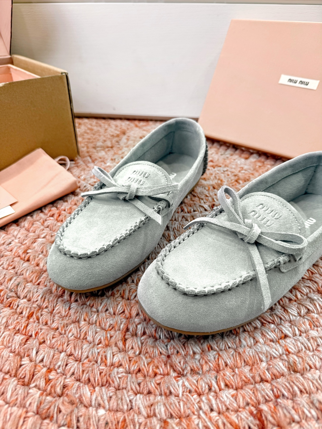 🌾G213顶级品质Miumiu×𝐵𝑎𝑙𝑎𝑛𝑐缪缪新款包拖鞋系列上新舒适度与时髦度并存的开挂全新系列，设计