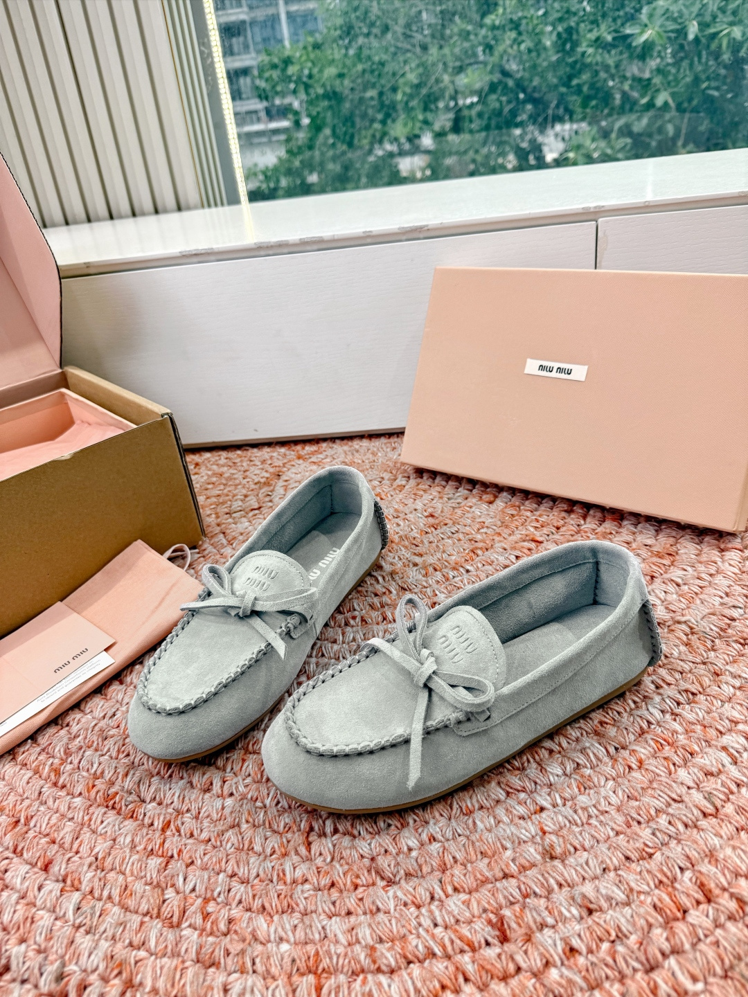 🌾G213顶级品质Miumiu×𝐵𝑎𝑙𝑎𝑛𝑐缪缪新款包拖鞋系列上新舒适度与时髦度并存的开挂全新系列，设计