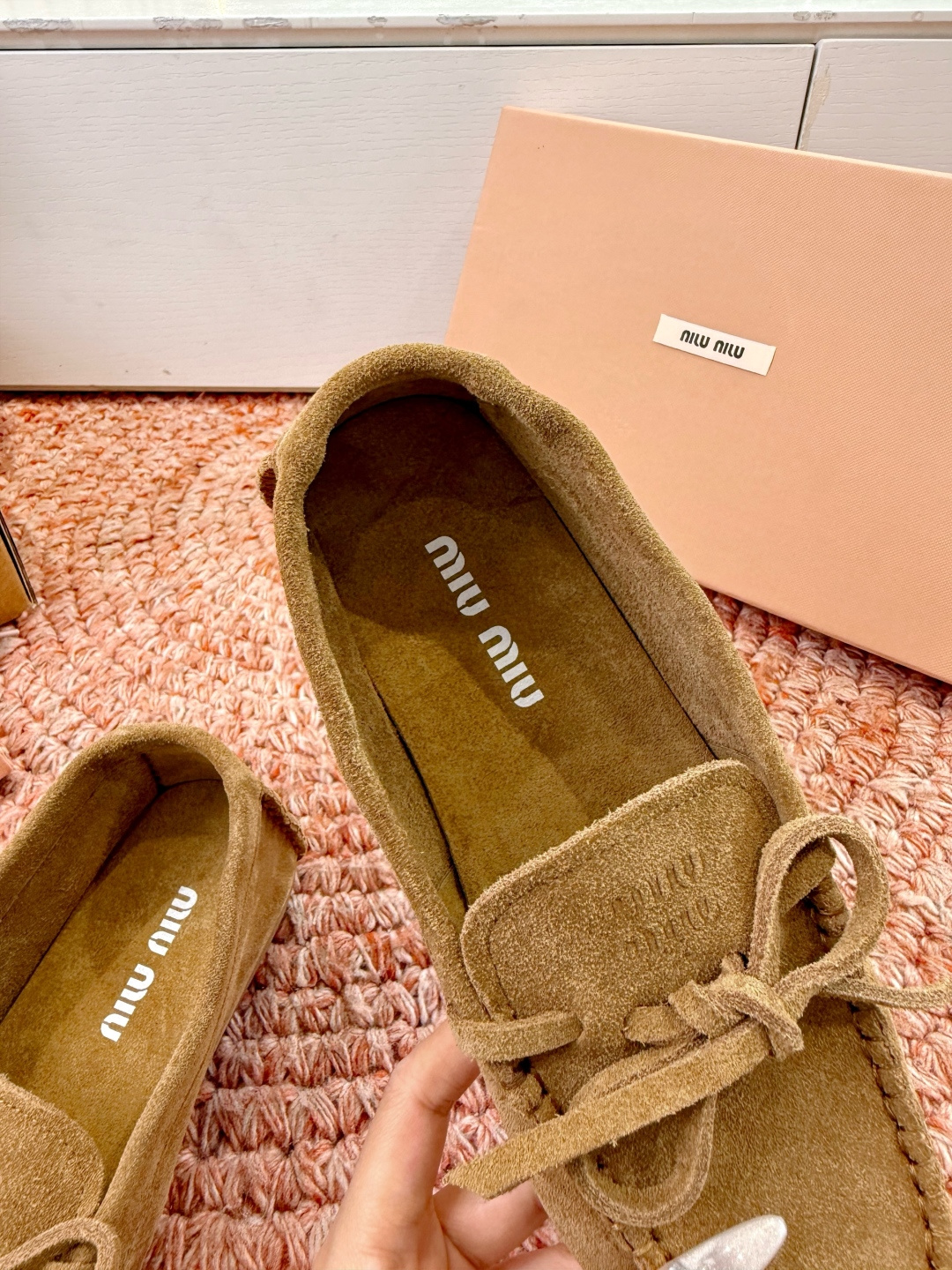 🌾G213顶级品质Miumiu×𝐵𝑎𝑙𝑎𝑛𝑐缪缪新款包拖鞋系列上新舒适度与时髦度并存的开挂全新系列，设计