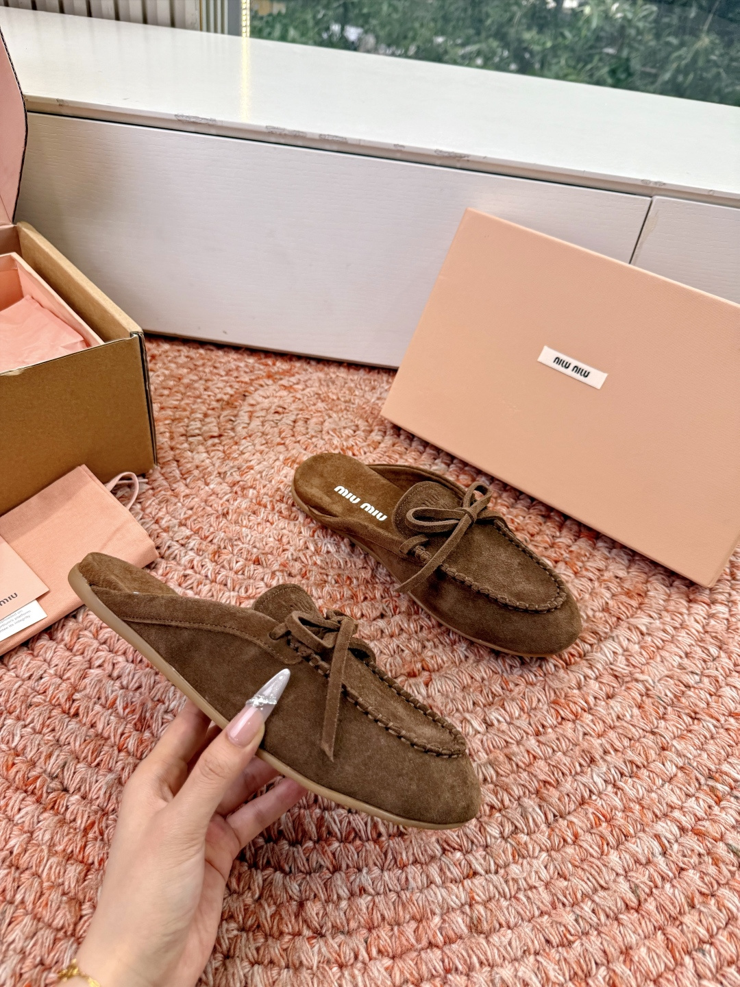 🌾G213顶级品质Miumiu×𝐵𝑎𝑙𝑎𝑛𝑐缪缪新款包拖鞋系列上新舒适度与时髦度并存的开挂全新系列，设计