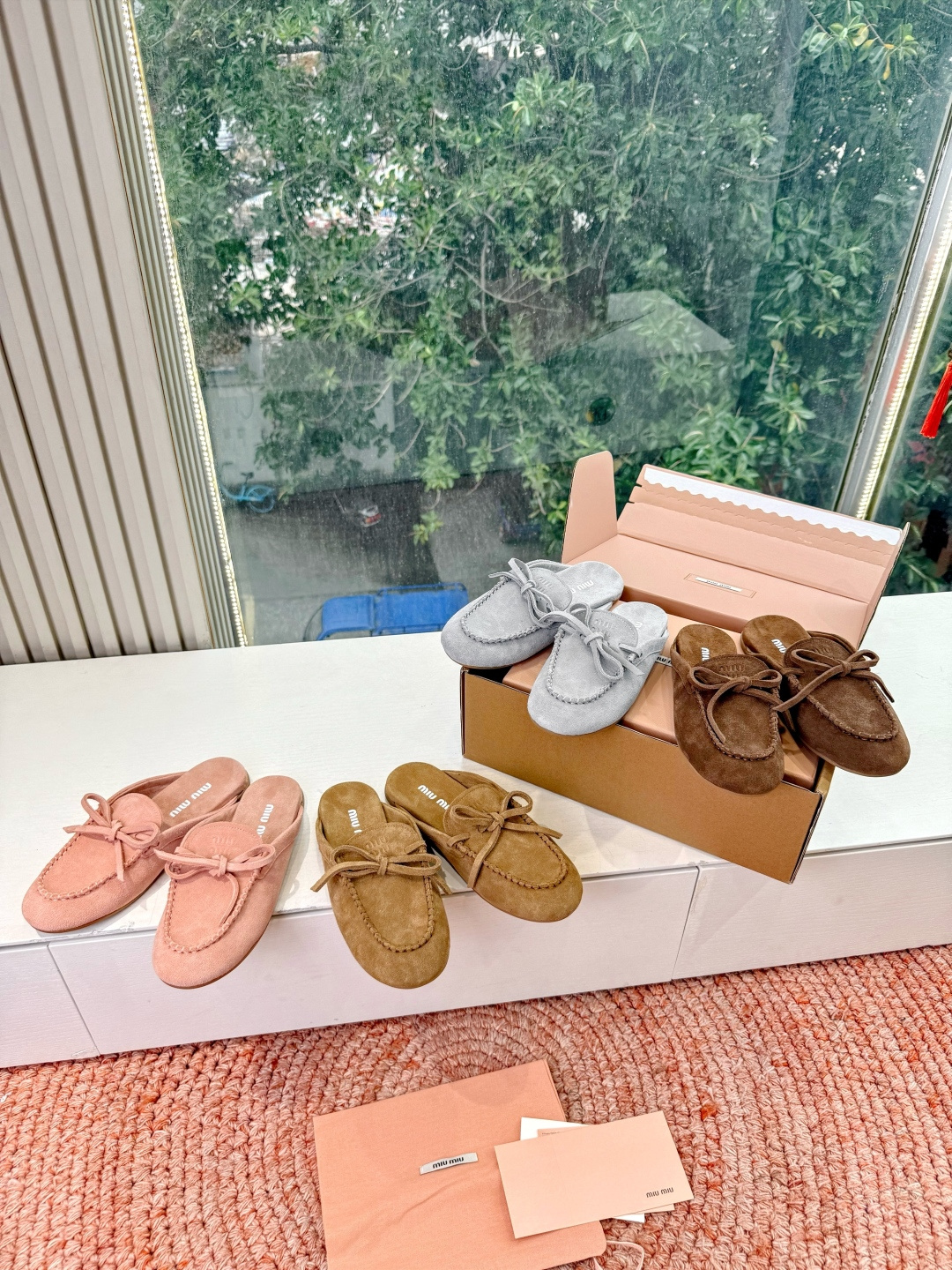 🌾G213顶级品质Miumiu×𝐵𝑎𝑙𝑎𝑛𝑐缪缪新款包拖鞋系列上新舒适度与时髦度并存的开挂全新系列，设计