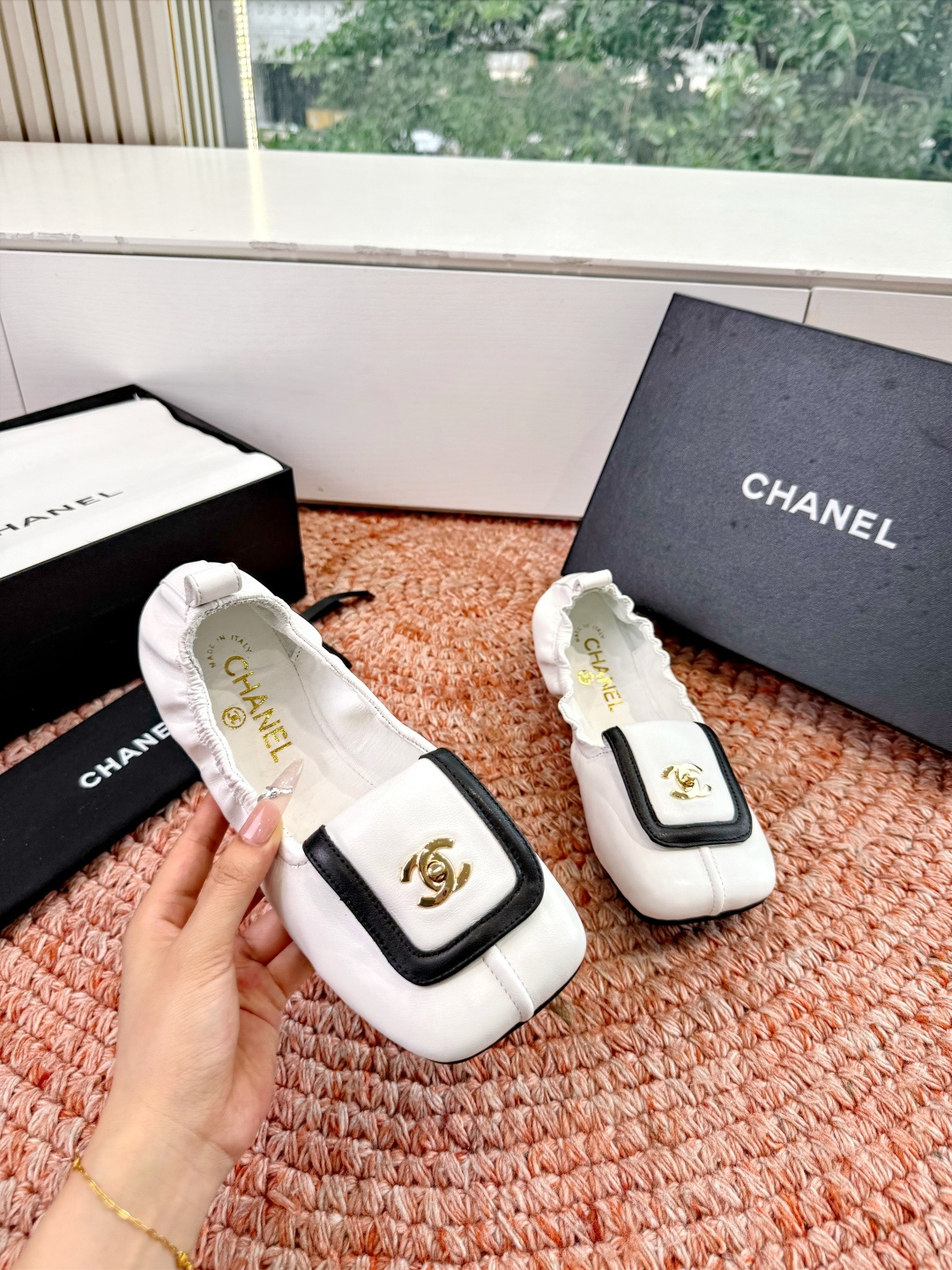 🌾G012😀CHANE*｜小香2026走秀款双C锁扣单鞋凉鞋大方头高跟鞋当巴黎大皇宫的秀场灯光聚焦于足尖