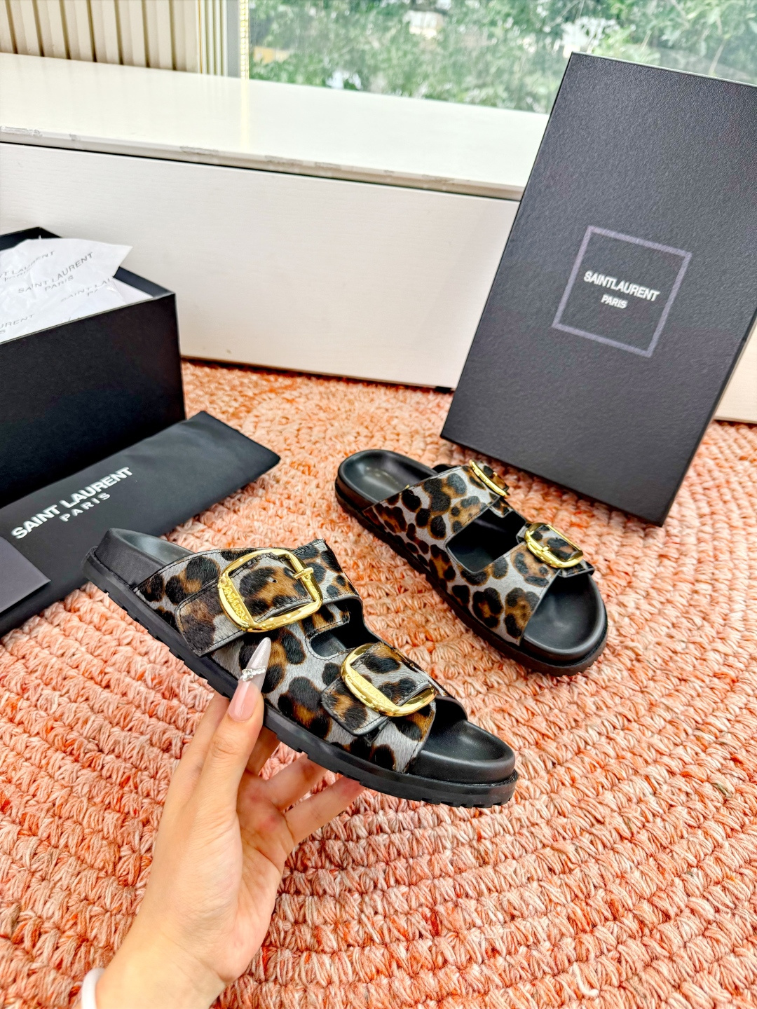 🌾G187Saint Lauren*YSL圣罗兰25ss新品YSL小logo沙滩拖鞋一定要收了它 有一丢