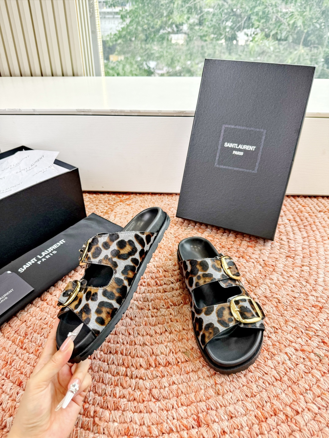 🌾G187Saint Lauren*YSL圣罗兰25ss新品YSL小logo沙滩拖鞋一定要收了它 有一丢