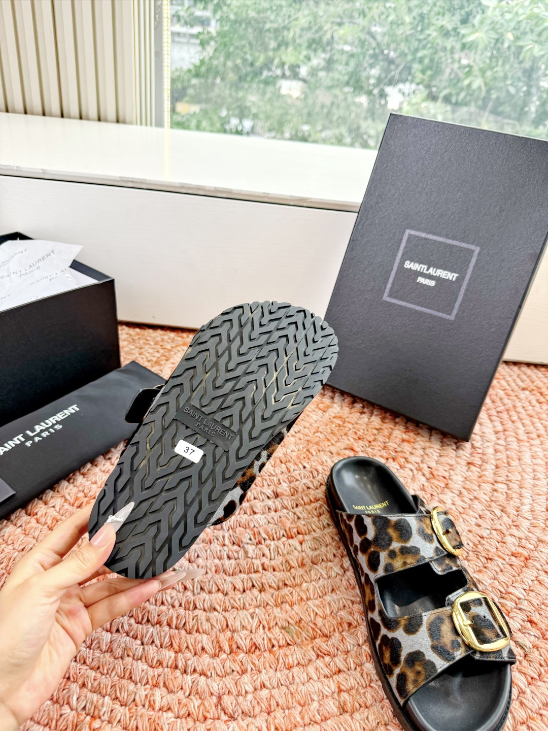 🌾G187Saint Lauren*YSL圣罗兰25ss新品YSL小logo沙滩拖鞋一定要收了它 有一丢
