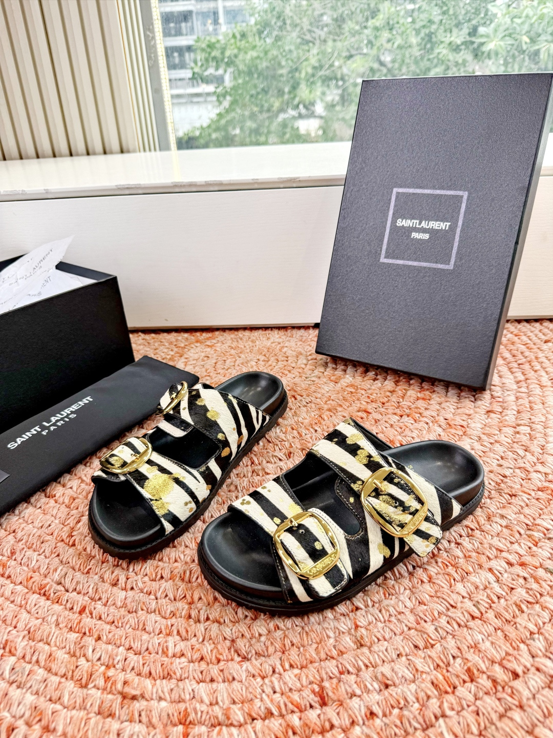 🌾G187Saint Lauren*YSL圣罗兰25ss新品YSL小logo沙滩拖鞋一定要收了它 有一丢
