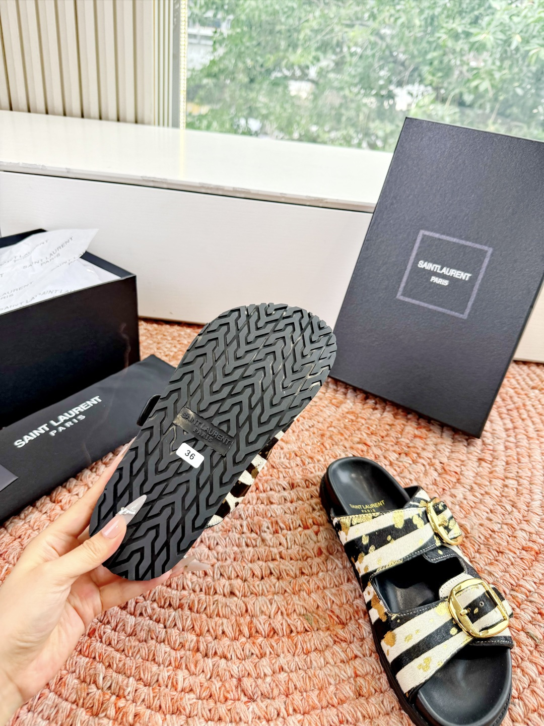 🌾G187Saint Lauren*YSL圣罗兰25ss新品YSL小logo沙滩拖鞋一定要收了它 有一丢