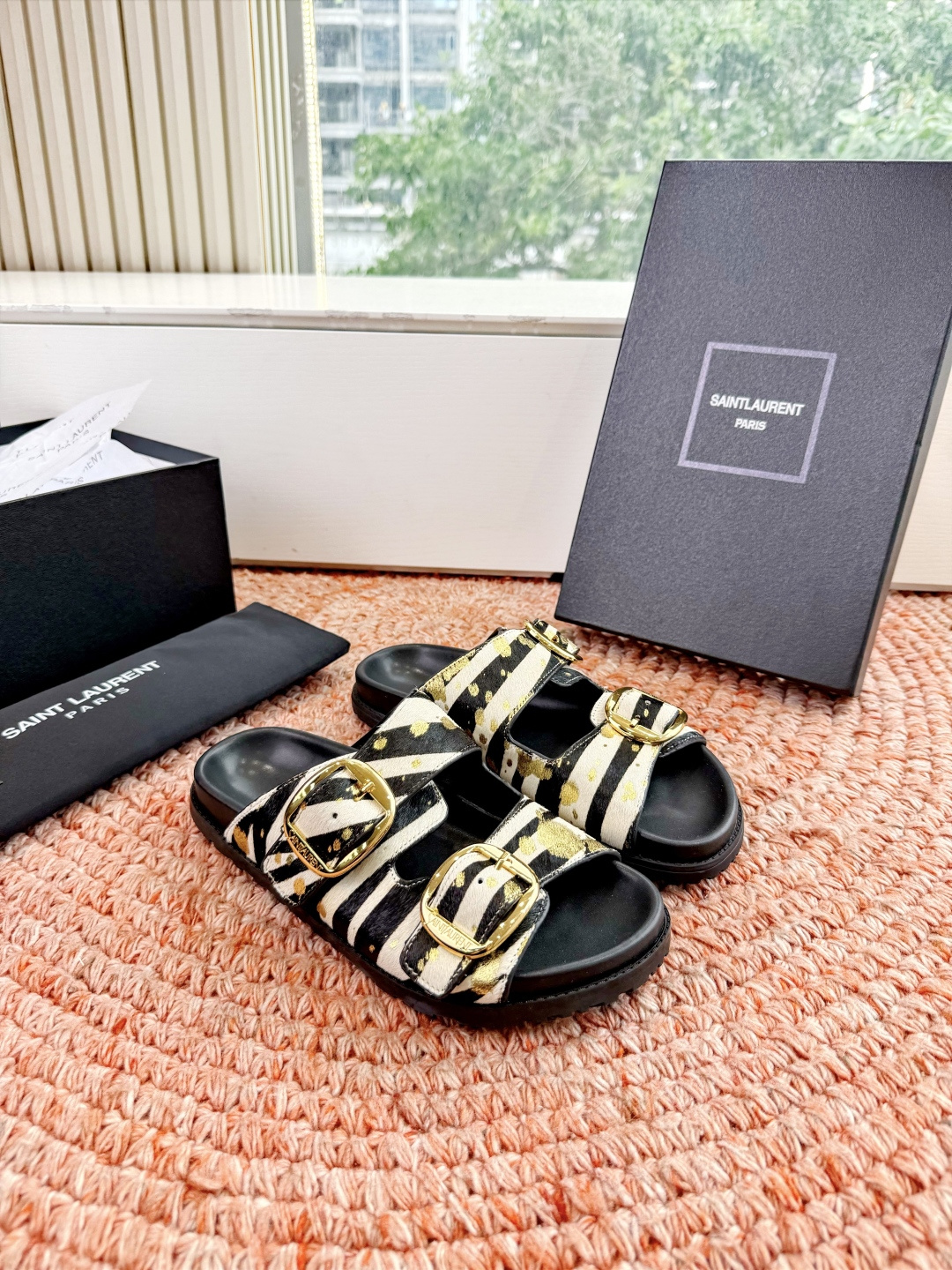 🌾G187Saint Lauren*YSL圣罗兰25ss新品YSL小logo沙滩拖鞋一定要收了它 有一丢