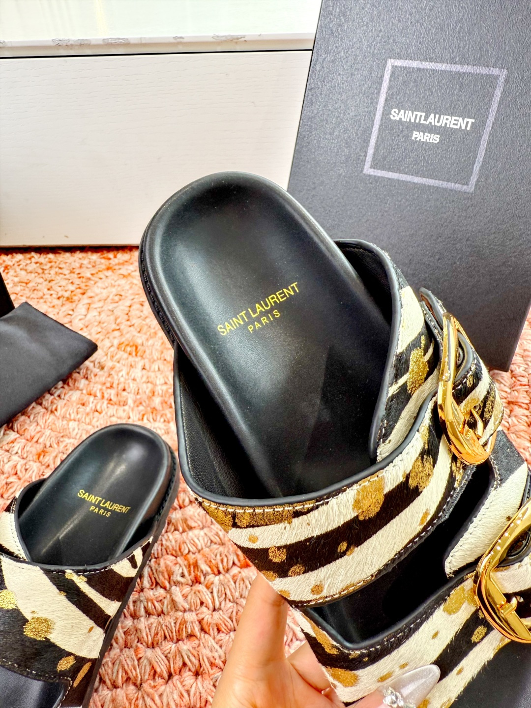 🌾G187Saint Lauren*YSL圣罗兰25ss新品YSL小logo沙滩拖鞋一定要收了它 有一丢