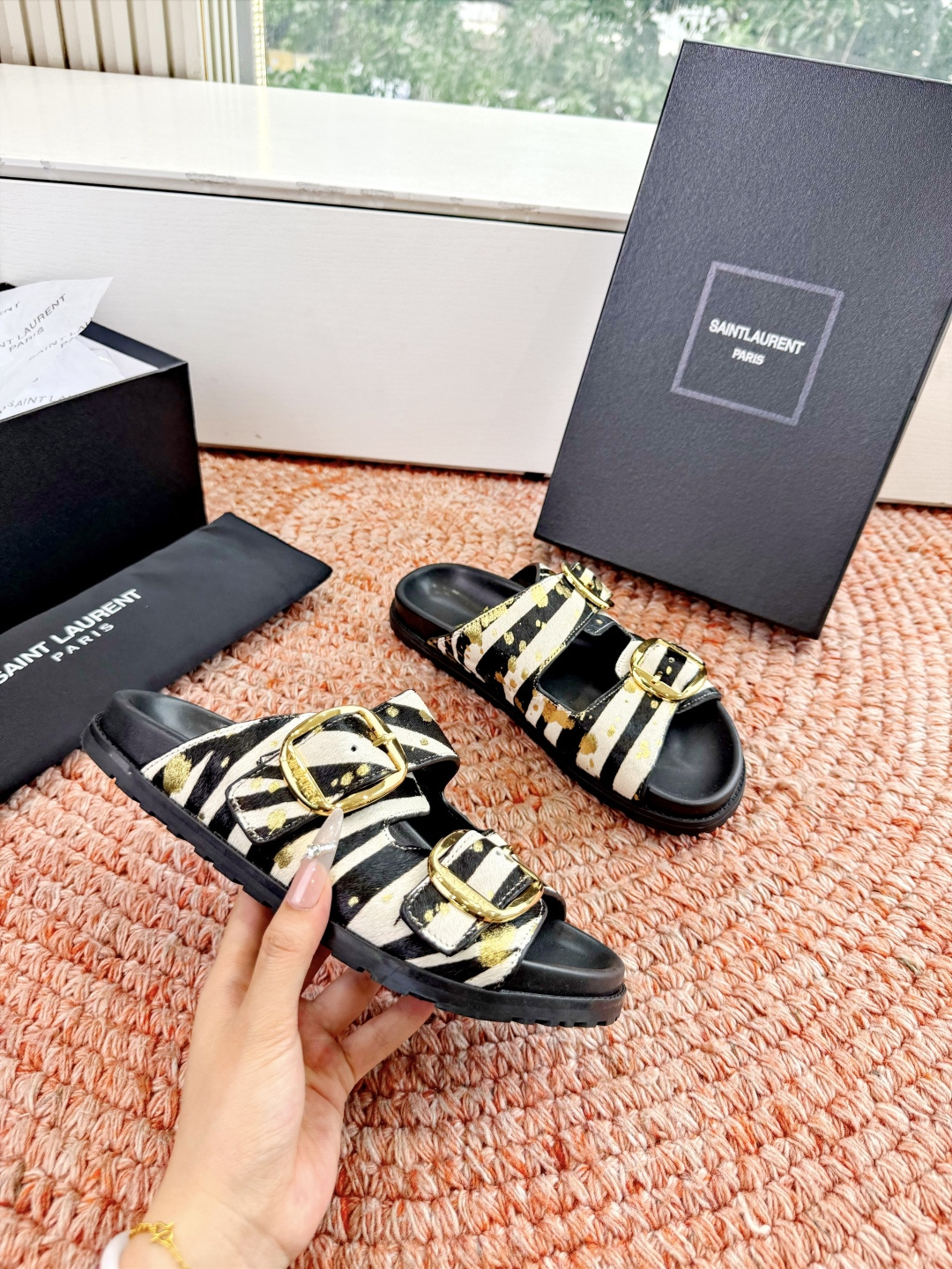 🌾G187Saint Lauren*YSL圣罗兰25ss新品YSL小logo沙滩拖鞋一定要收了它 有一丢