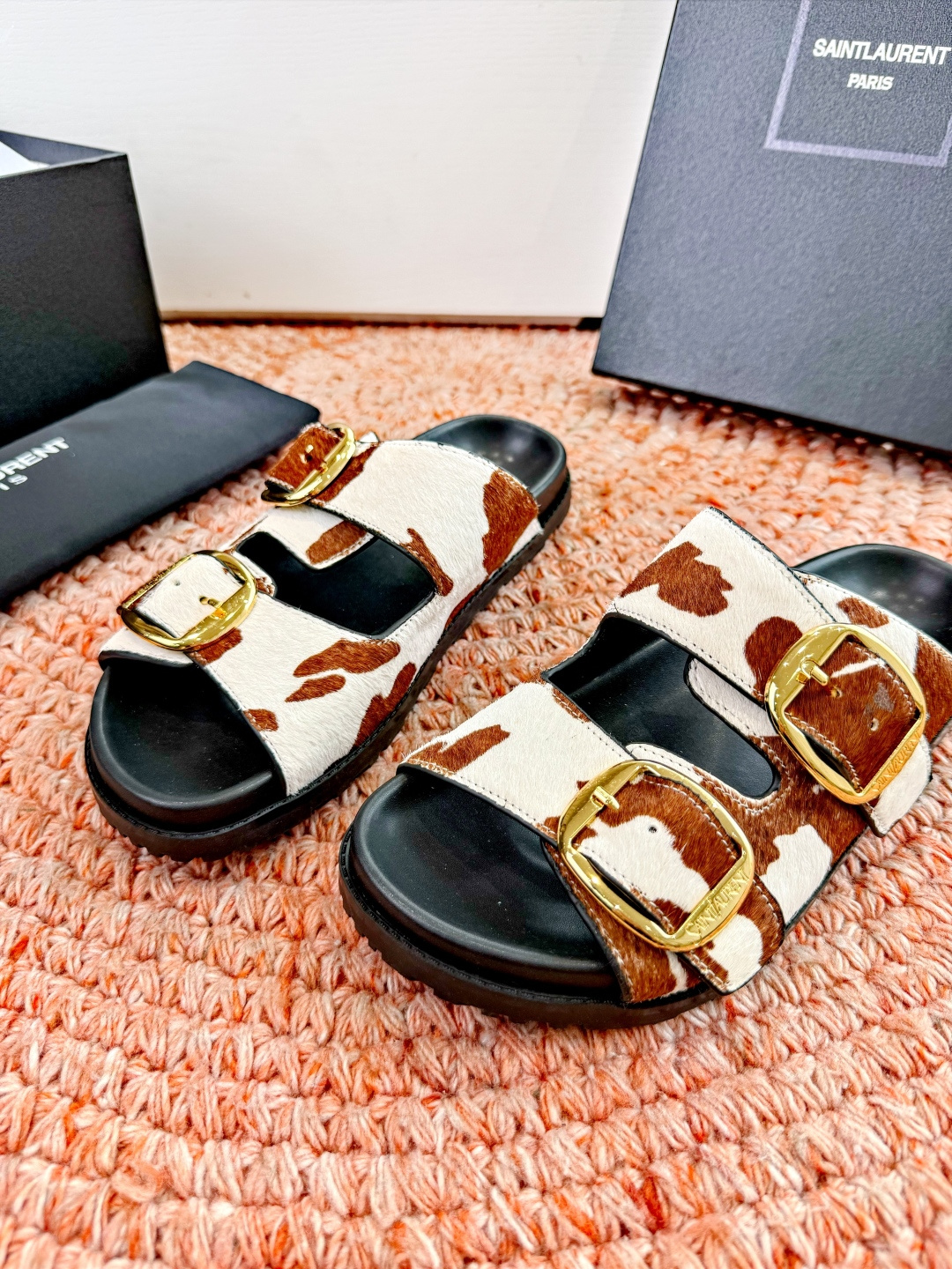 🌾G187Saint Lauren*YSL圣罗兰25ss新品YSL小logo沙滩拖鞋一定要收了它 有一丢