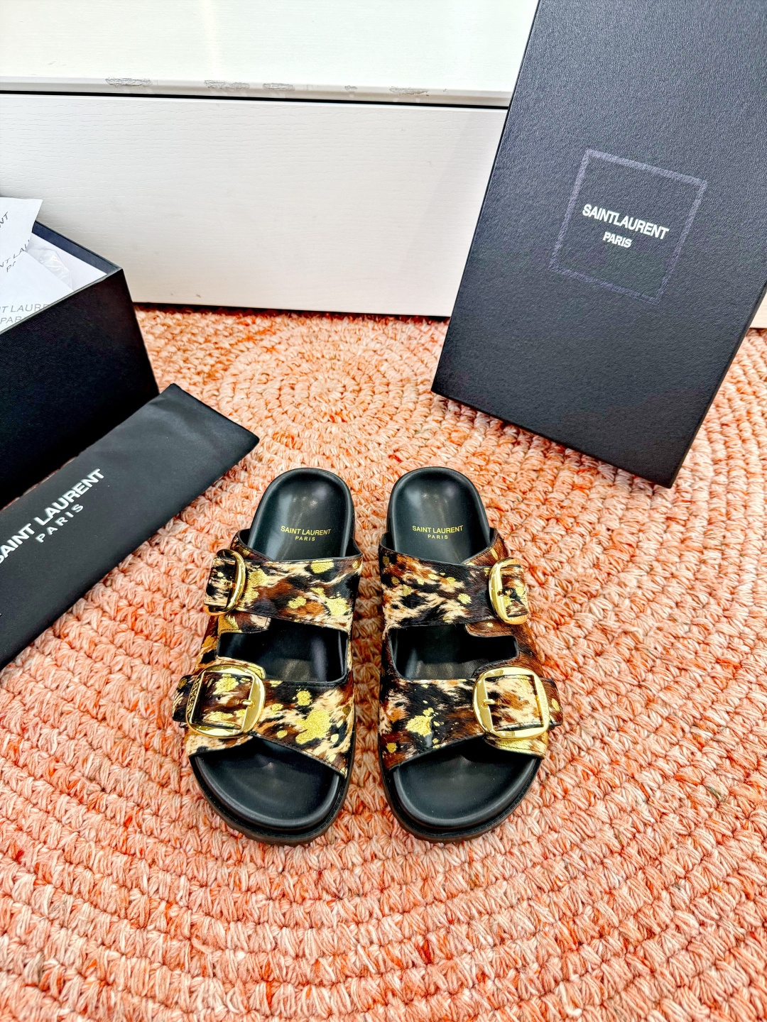 🌾G187Saint Lauren*YSL圣罗兰25ss新品YSL小logo沙滩拖鞋一定要收了它 有一丢