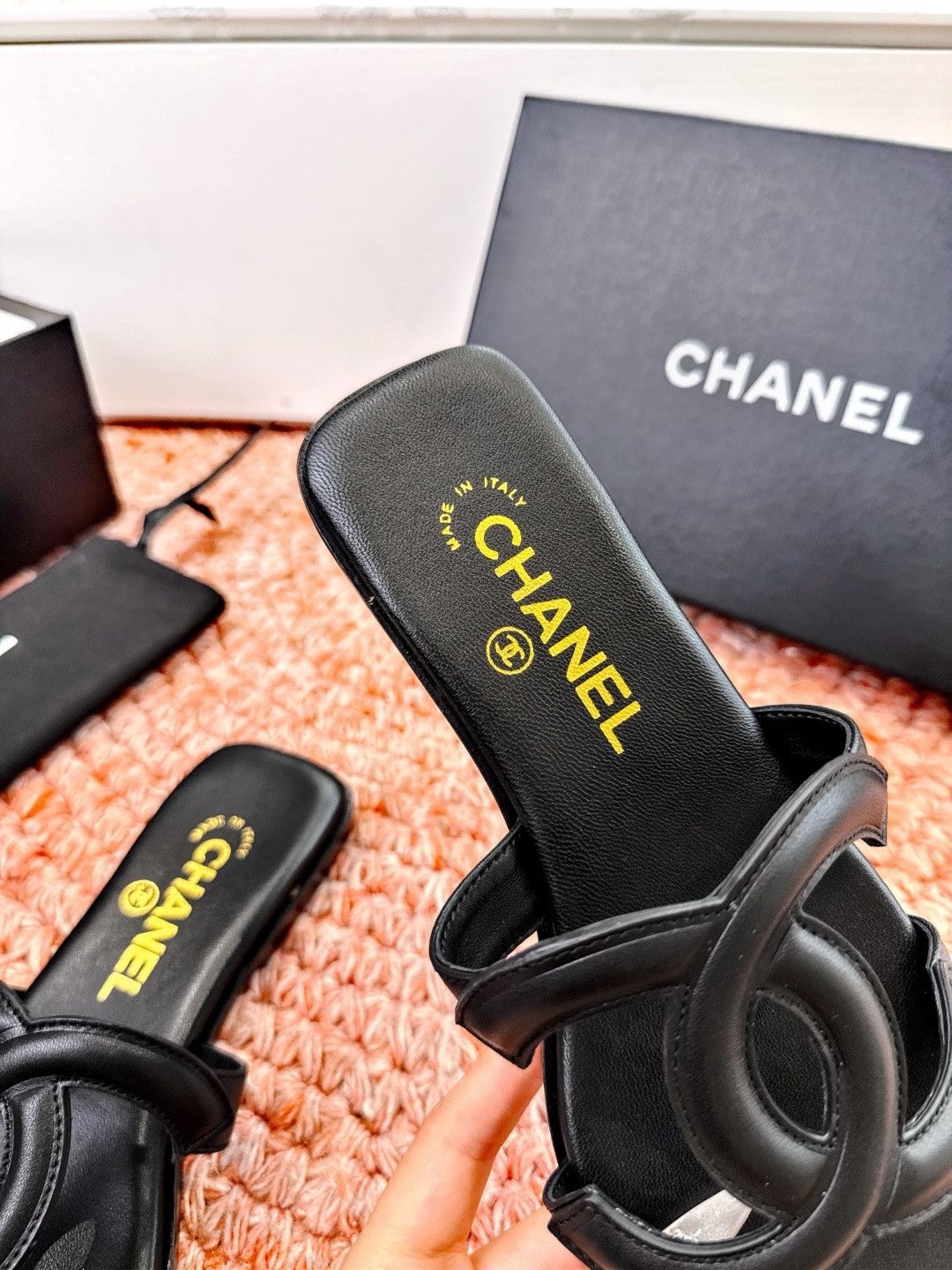 🌾G238😀顶级品质CHANE*｜小香2026走秀款高跟单鞋如果说季节有味道春夏应该是香香甜甜的人儿也跟