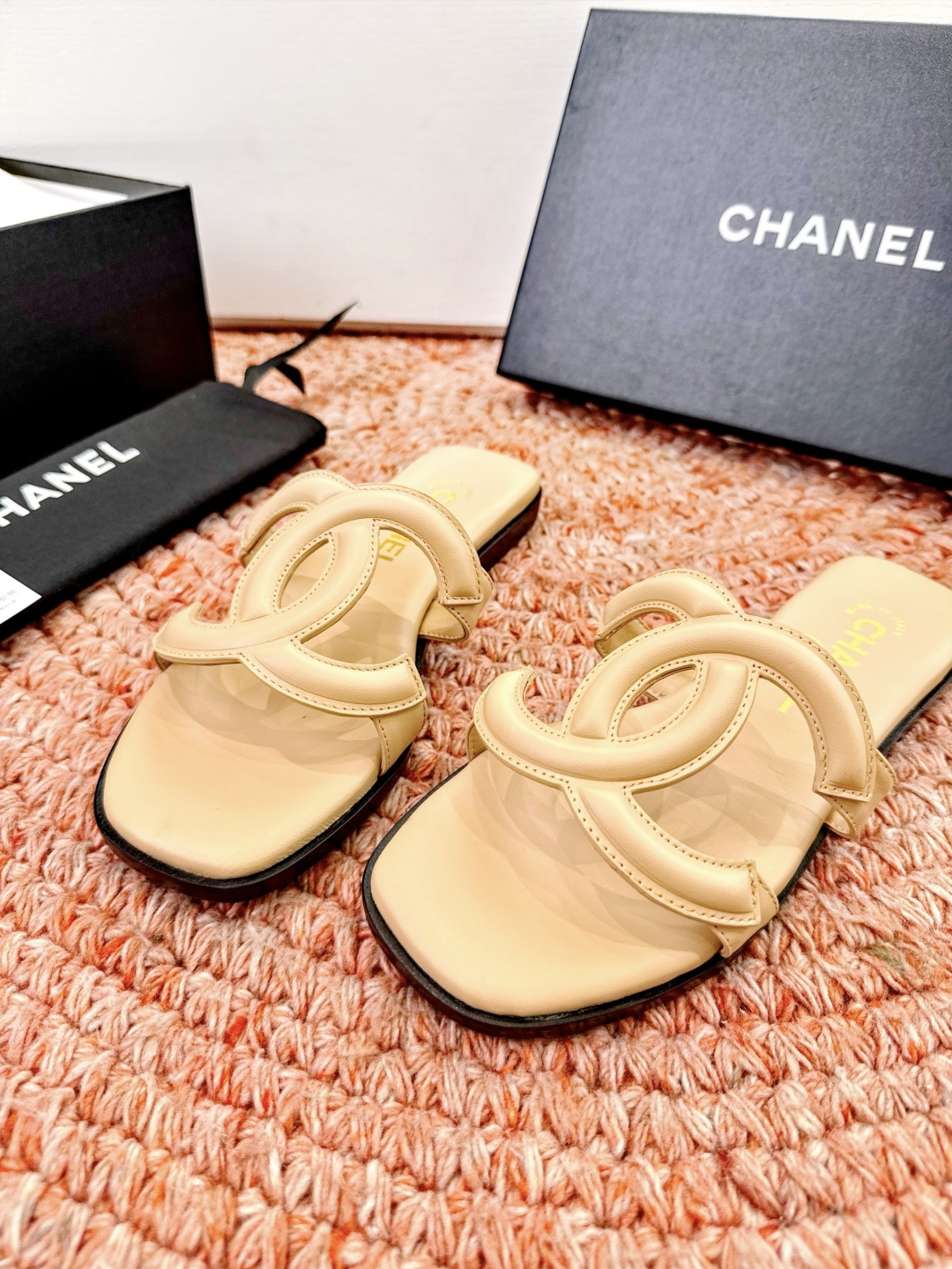 🌾G238😀顶级品质CHANE*｜小香2026走秀款高跟单鞋如果说季节有味道春夏应该是香香甜甜的人儿也跟