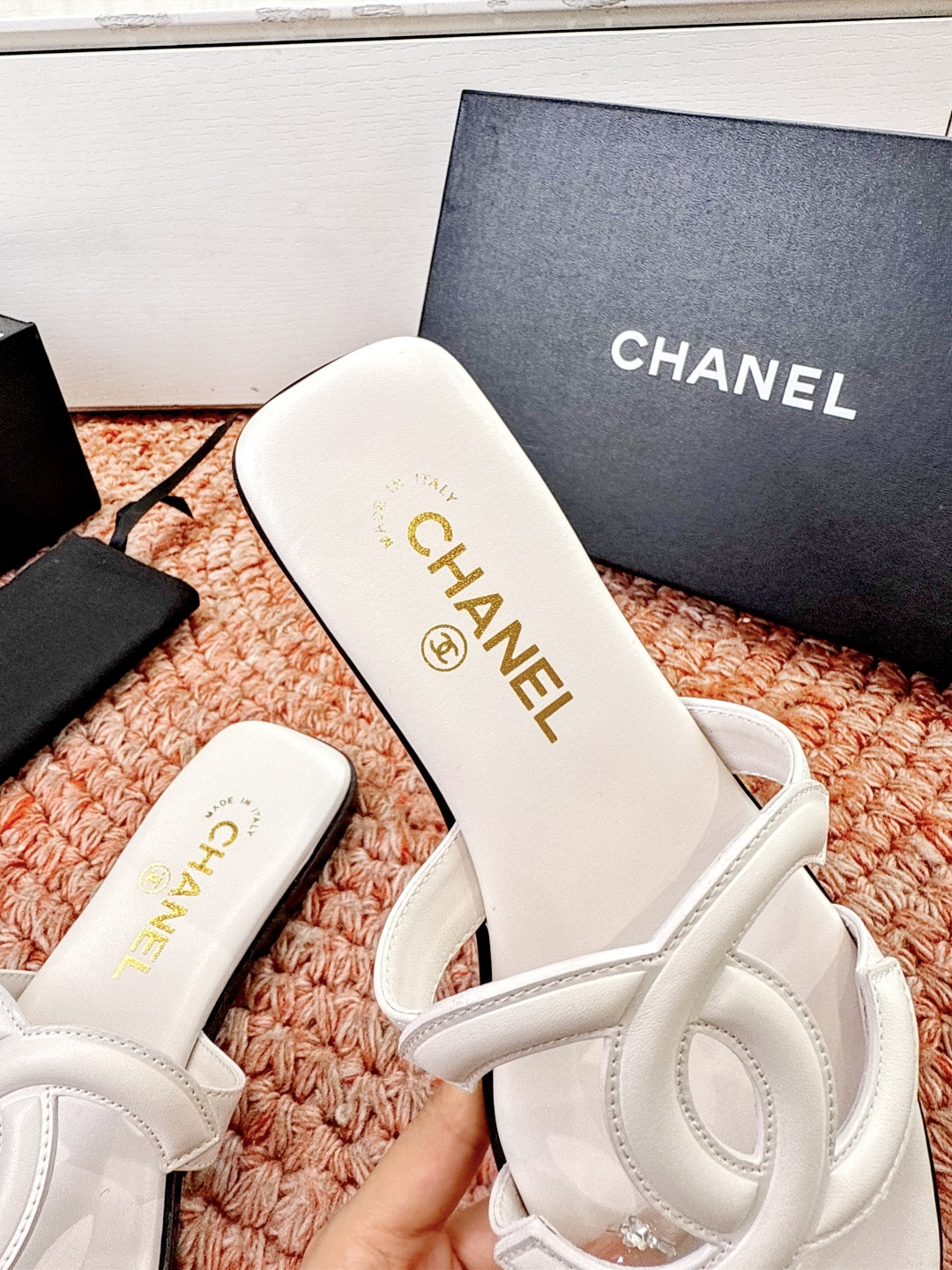 🌾G238😀顶级品质CHANE*｜小香2026走秀款高跟单鞋如果说季节有味道春夏应该是香香甜甜的人儿也跟