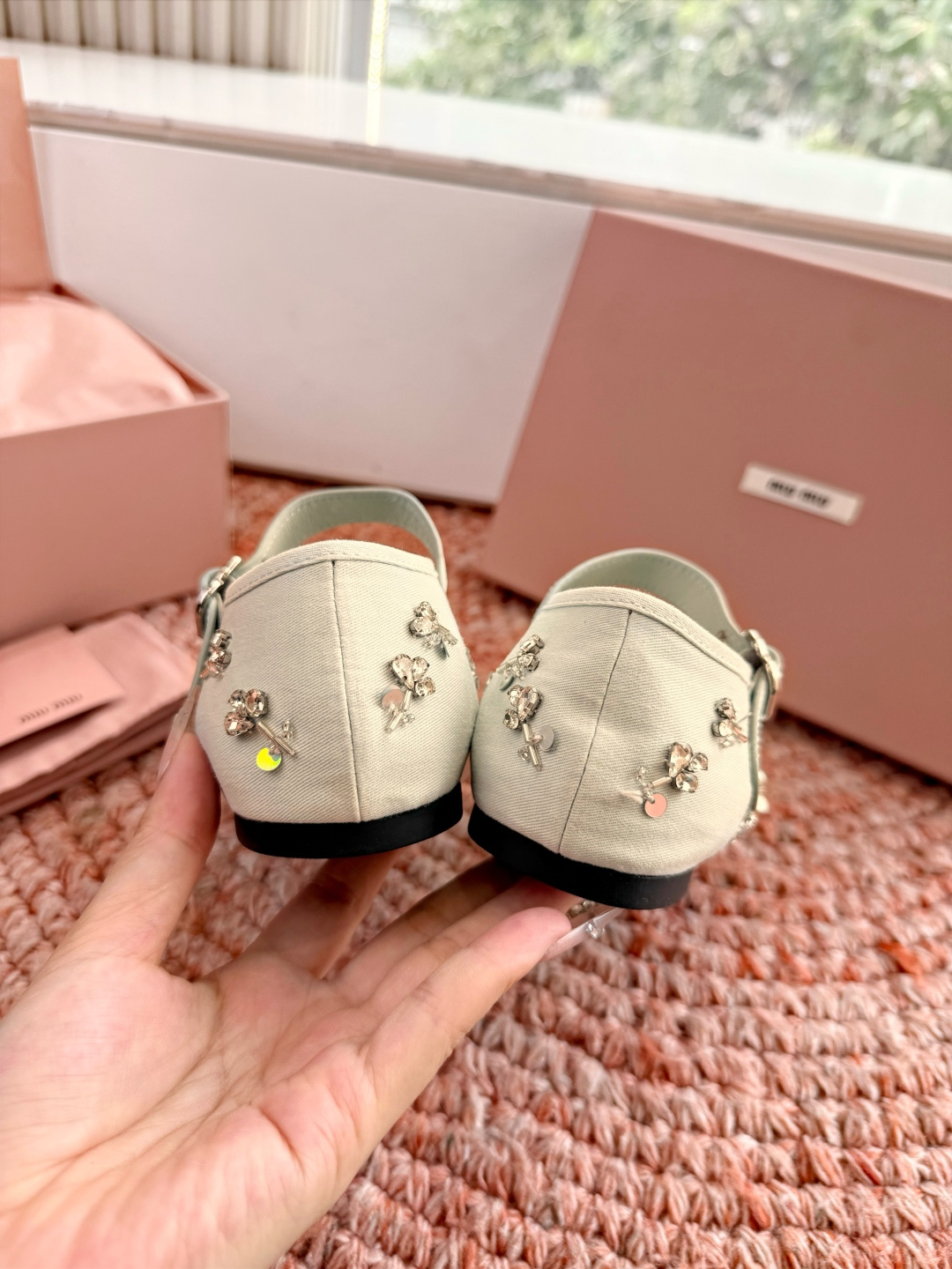 🌾G0286代购级独家上新Miu Miu2026系带玛丽珍乐福鞋Zp开发 手工羊皮平底拖鞋秒杀市面版本M