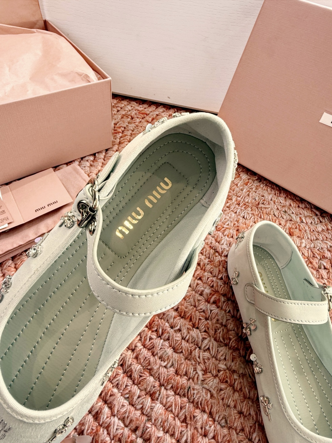 🌾G0286代购级独家上新Miu Miu2026系带玛丽珍乐福鞋Zp开发 手工羊皮平底拖鞋秒杀市面版本M