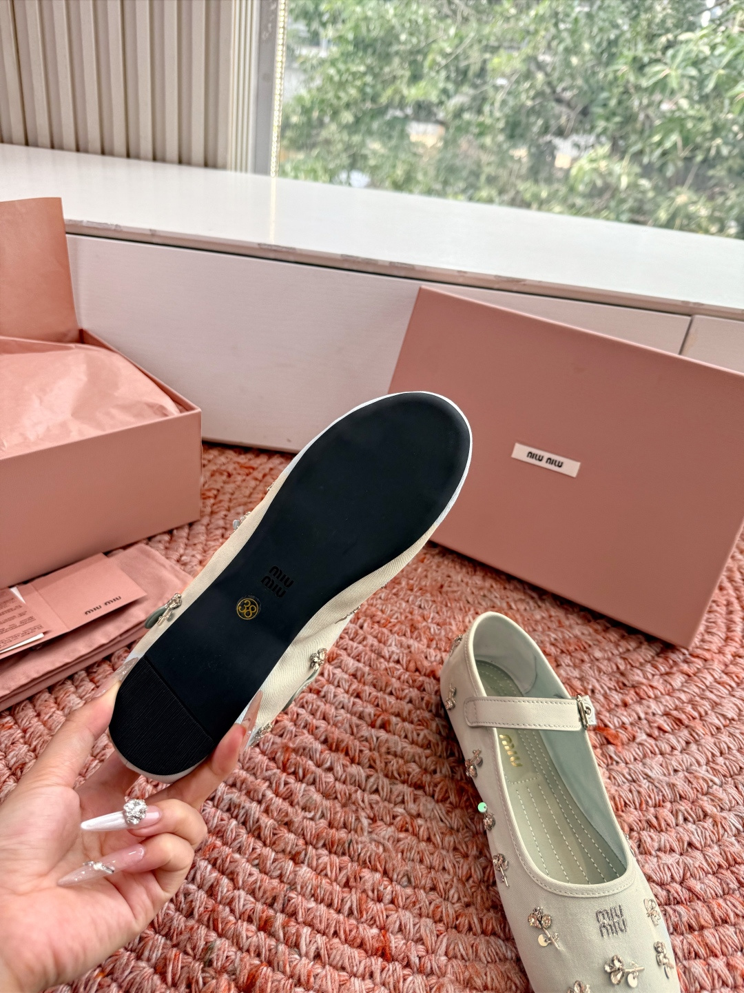 🌾G0286代购级独家上新Miu Miu2026系带玛丽珍乐福鞋Zp开发 手工羊皮平底拖鞋秒杀市面版本M
