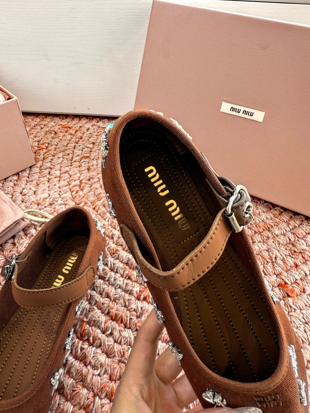 🌾G0286代购级独家上新Miu Miu2026系带玛丽珍乐福鞋Zp开发 手工羊皮平底拖鞋秒杀市面版本M