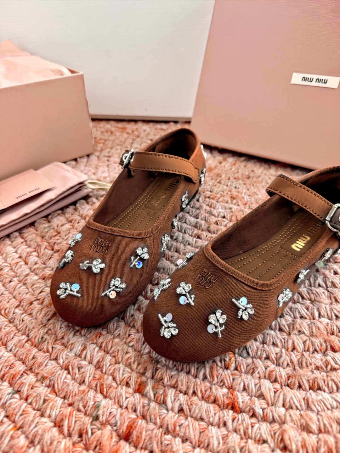 🌾G0286代购级独家上新Miu Miu2026系带玛丽珍乐福鞋Zp开发 手工羊皮平底拖鞋秒杀市面版本M