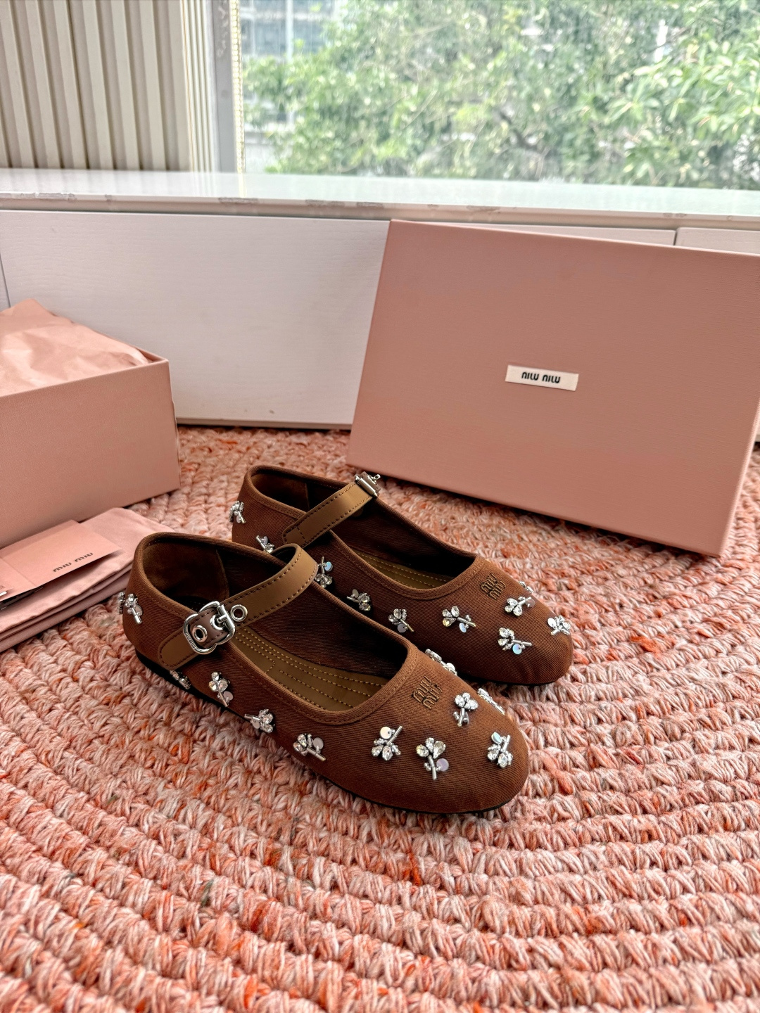 🌾G0286代购级独家上新Miu Miu2026系带玛丽珍乐福鞋Zp开发 手工羊皮平底拖鞋秒杀市面版本M
