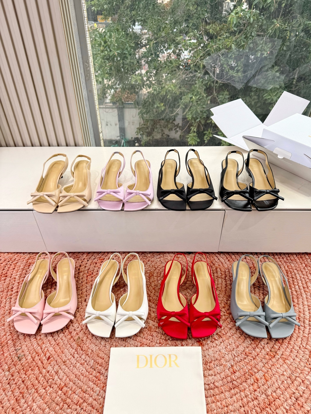🌾G030顶级品质Dior/迪奥26WF早春新蝴蝶结拖鞋凉鞋标志性金属D字扣缀于鞋头侧畔哑光鎏金质感低调