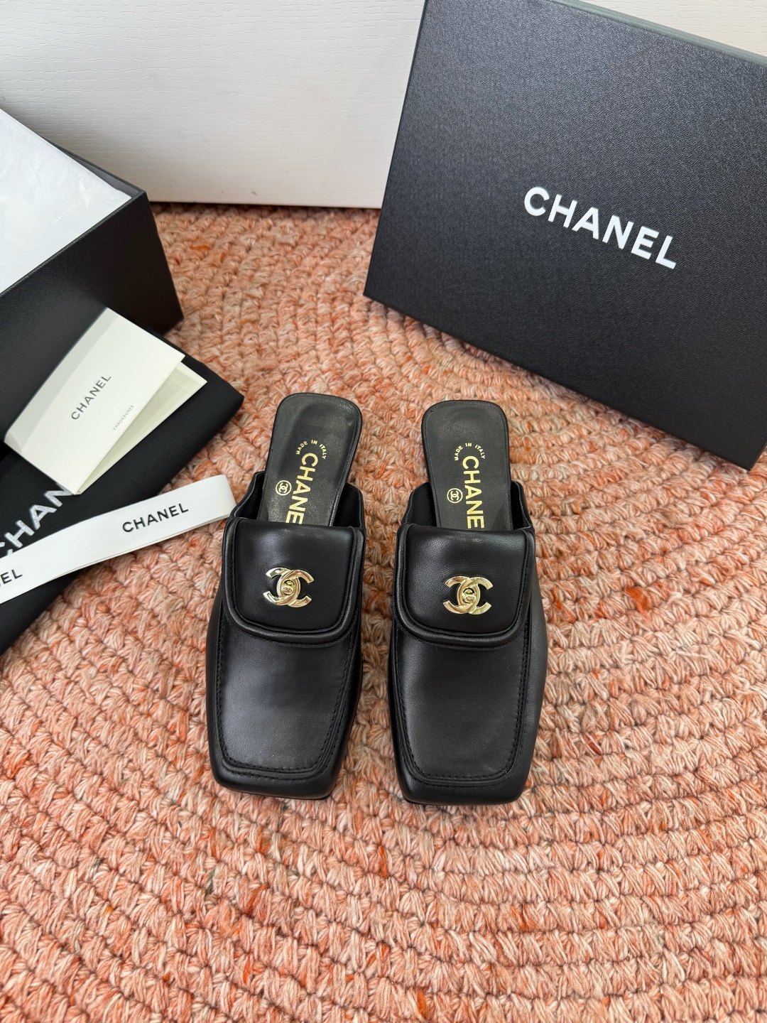 🌾G689😀CHANE*｜小香2026走秀款双C锁扣单鞋凉鞋包头玛丽珍乐福鞋单鞋大方头平底当巴黎大皇宫的